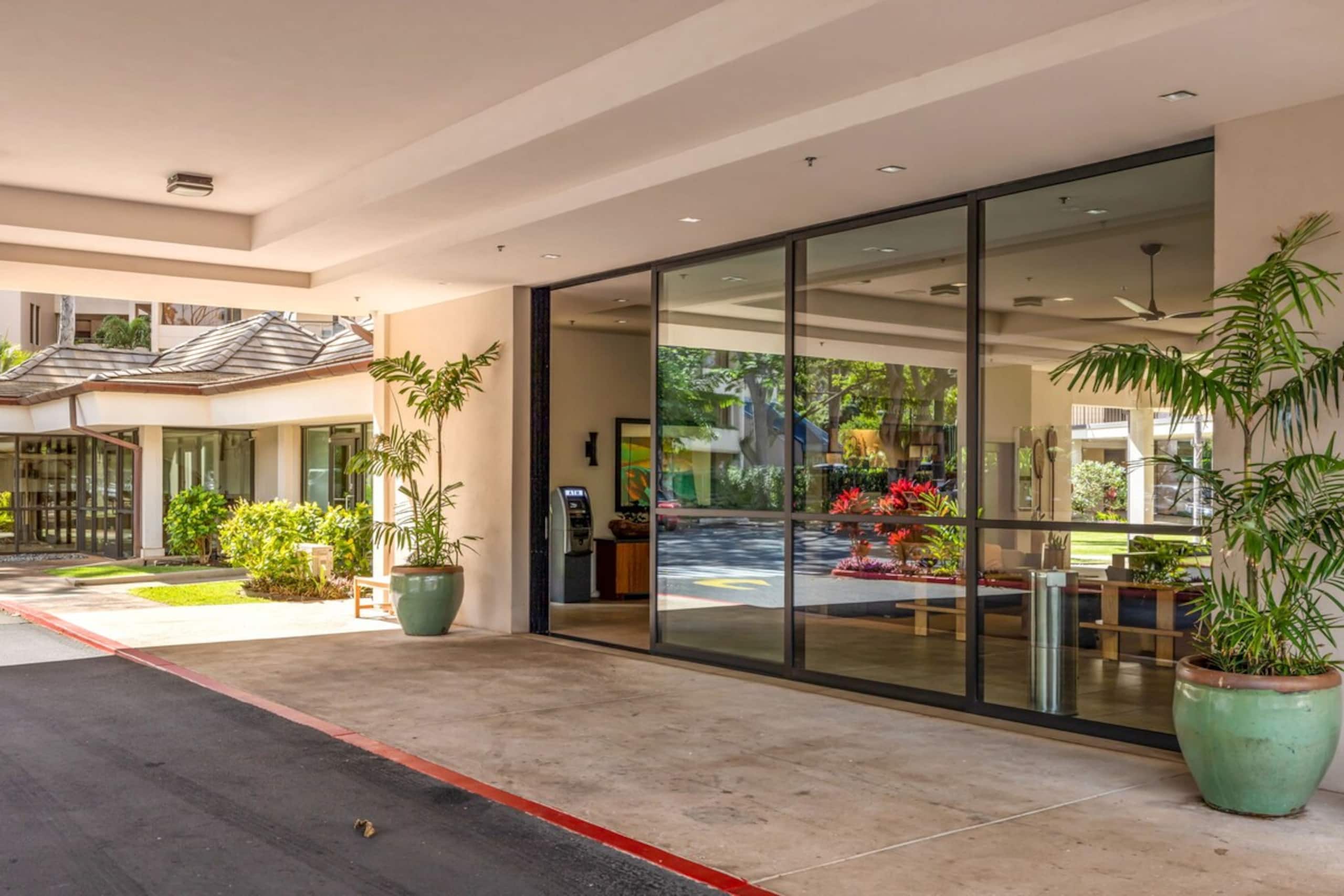Direct Oceanfront - Spectacular 6th floor Studio - Photo 30