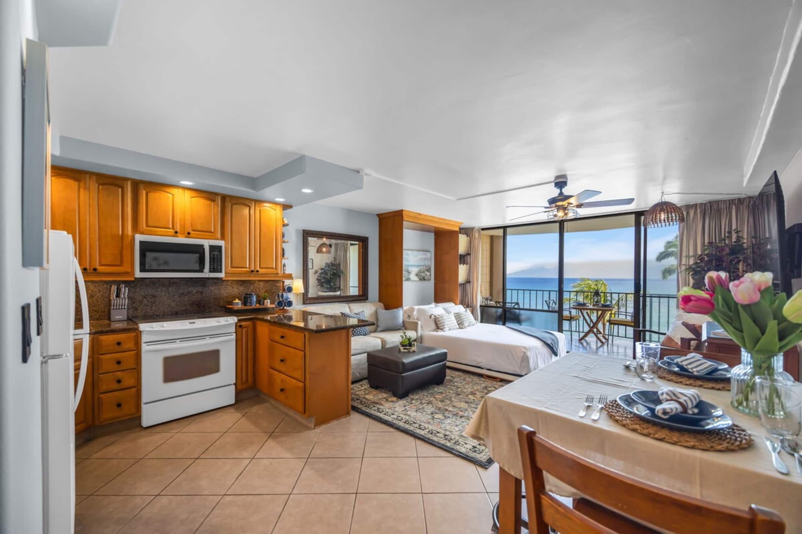 Direct Oceanfront - Spectacular 6th floor Studio - Photo 20