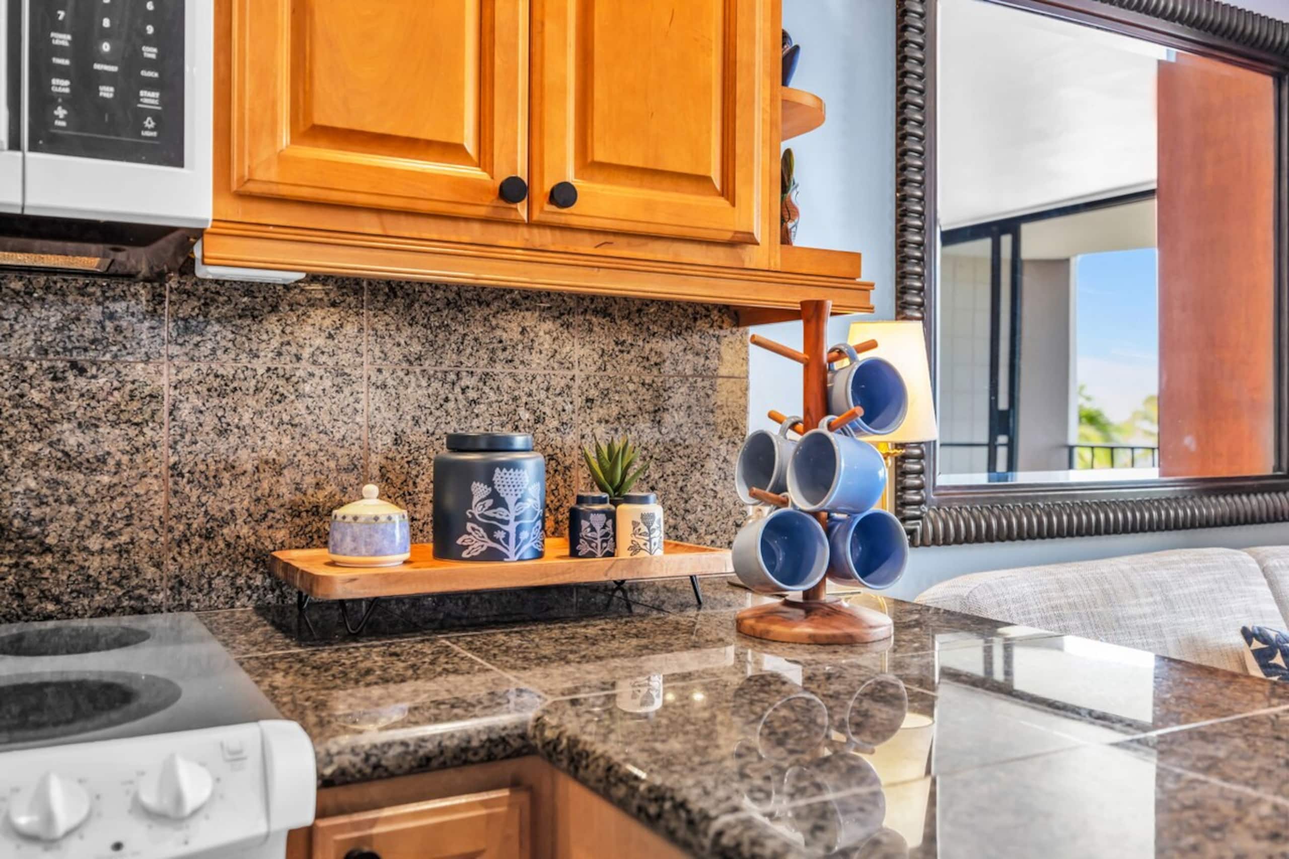 Direct Oceanfront - Spectacular 6th floor Studio - Photo 33