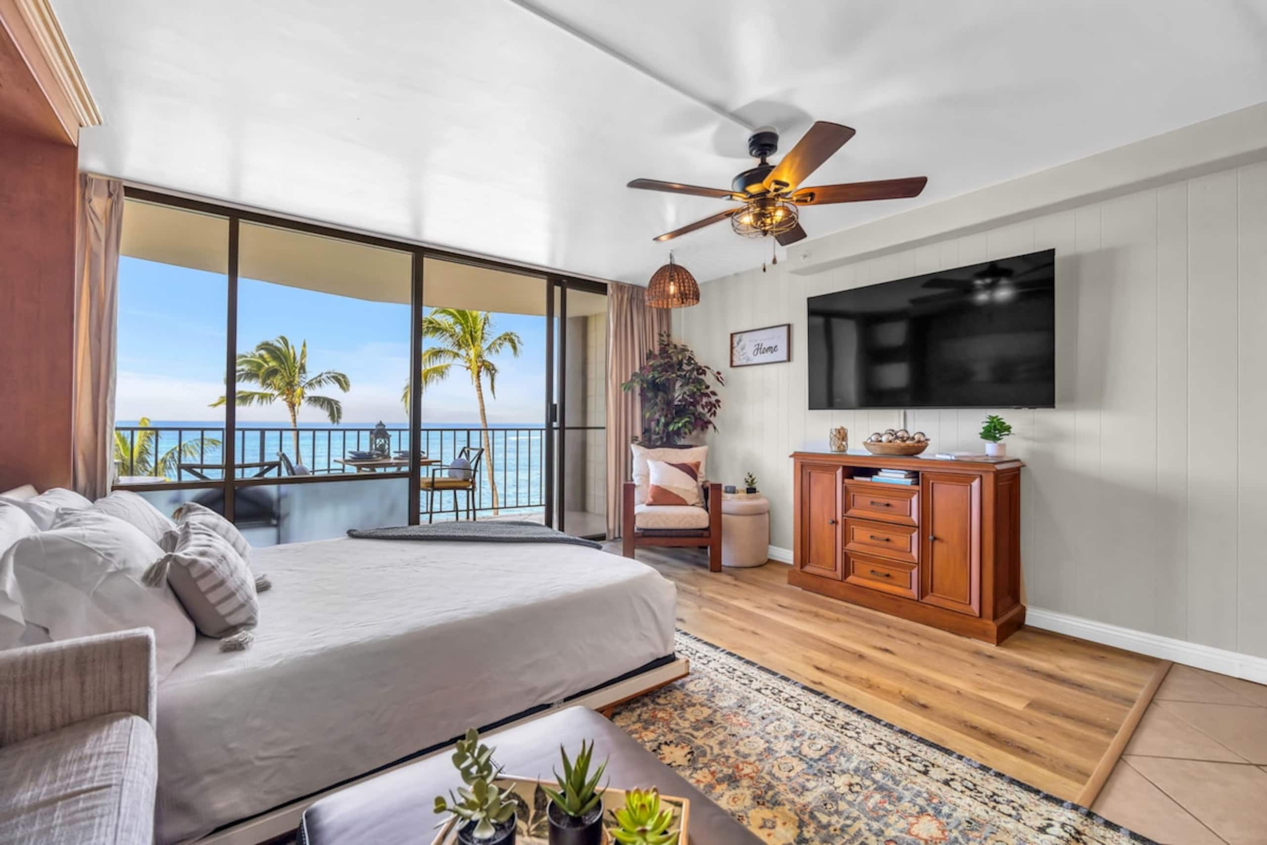 Direct Oceanfront - Spectacular 6th floor Studio - Photo 6