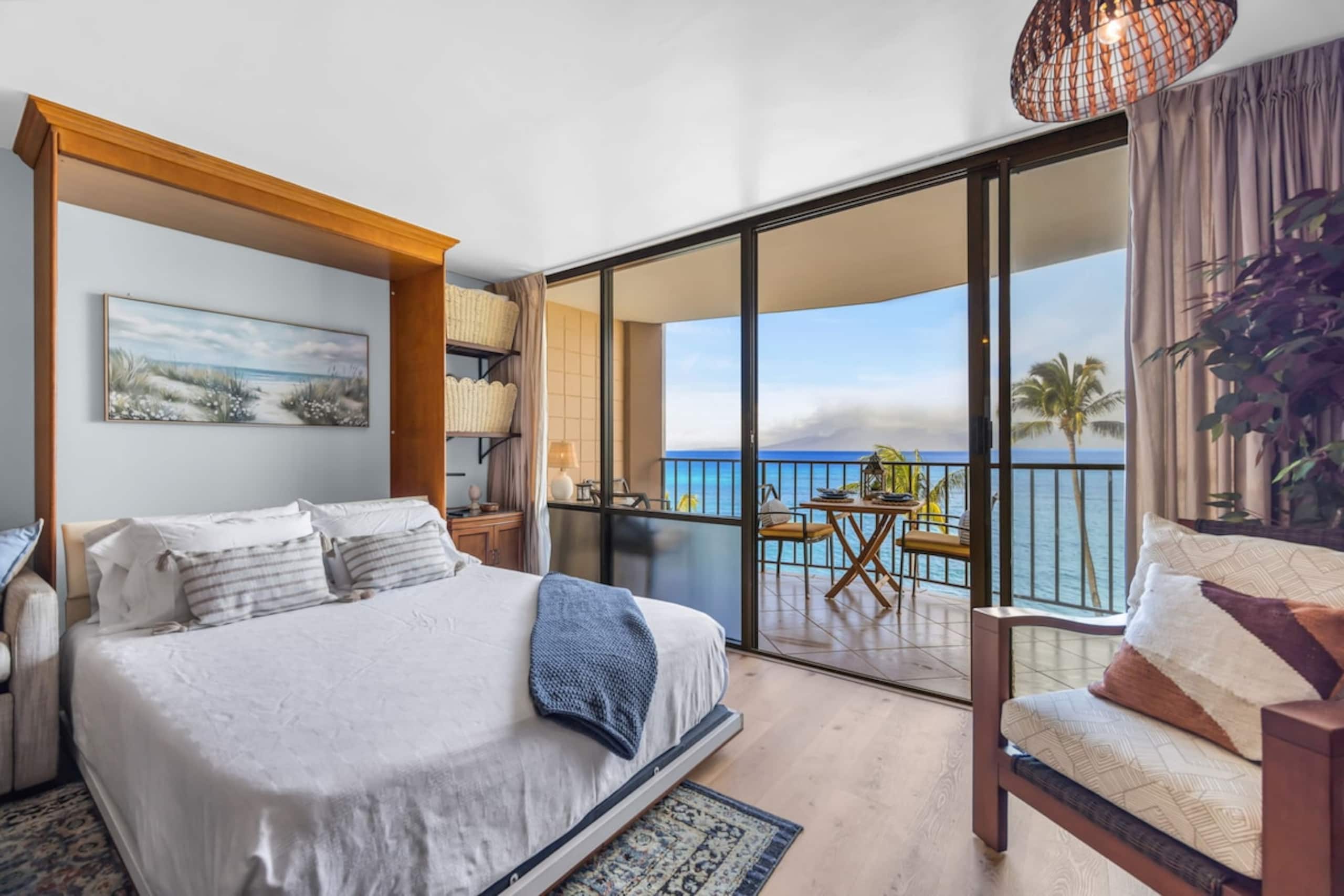 Direct Oceanfront - Spectacular 6th floor Studio - Photo 4