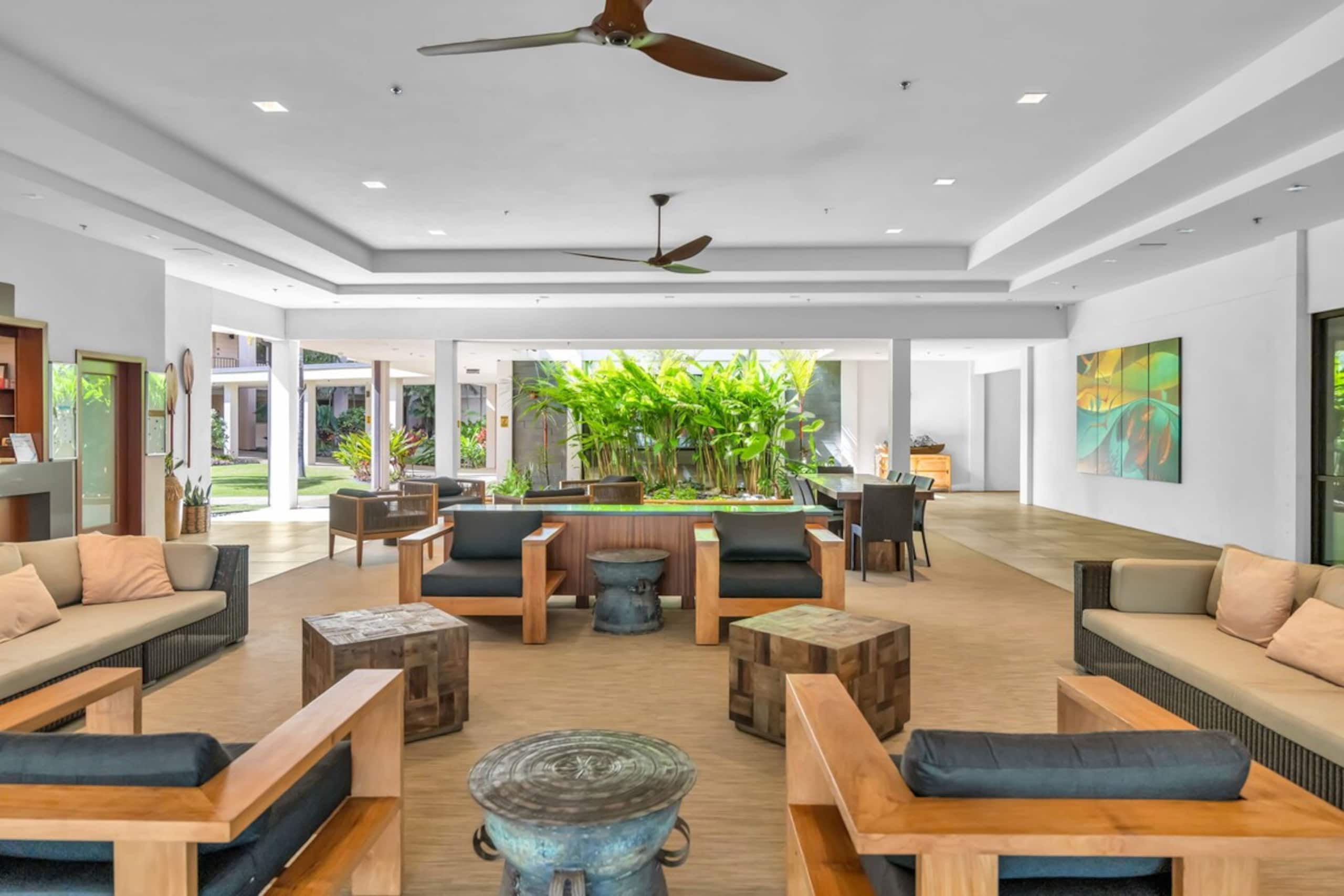 Direct Oceanfront - Spectacular 6th floor Studio - Photo 32