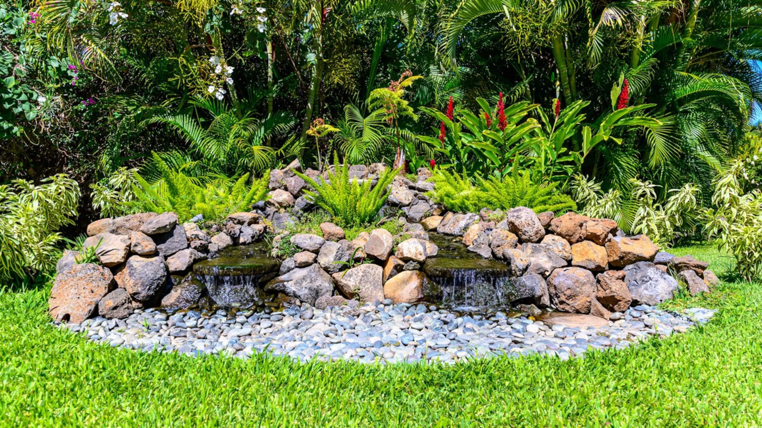 Breezy condo w/ pool, BBQ & lanai - Photo 19