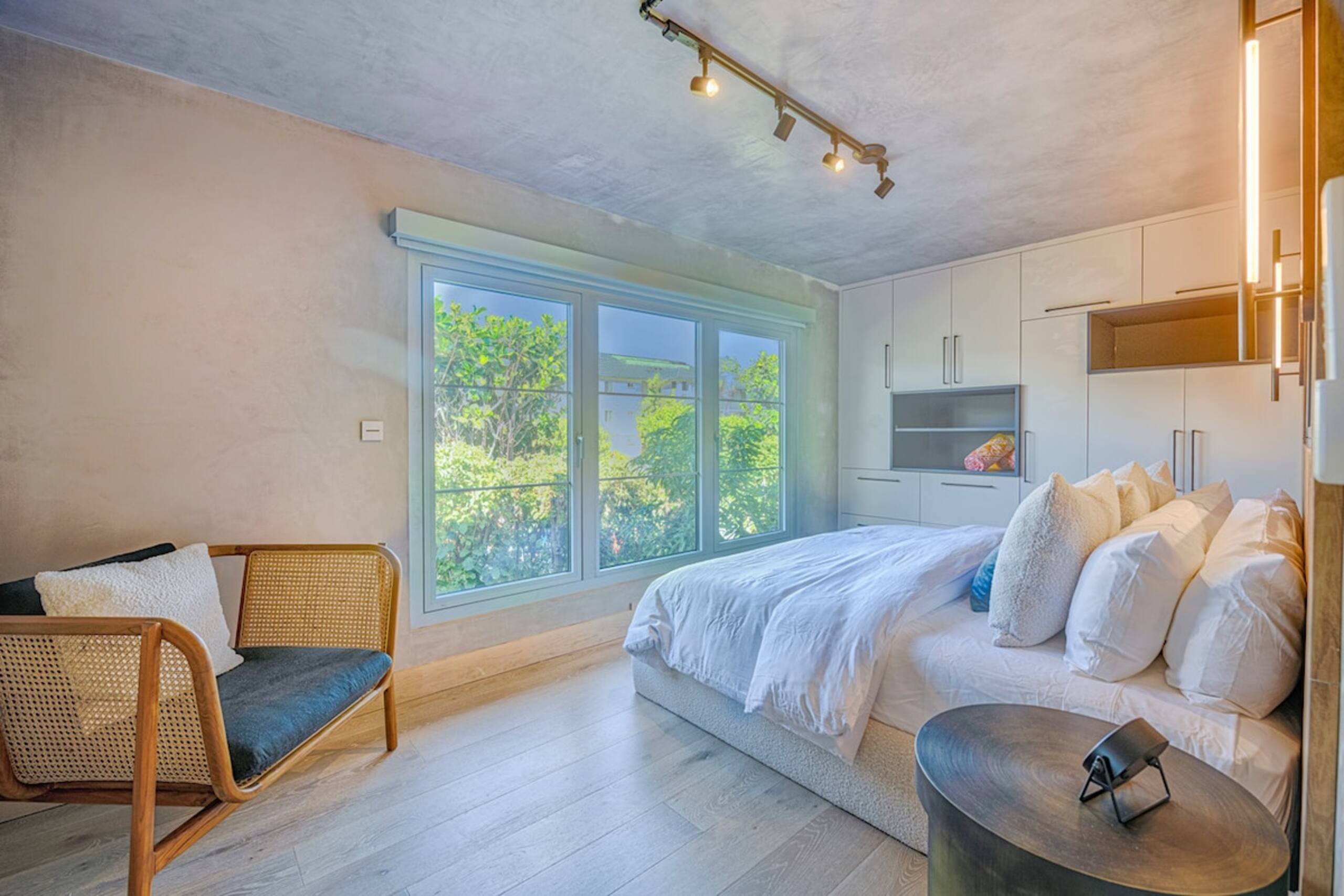 Modern Chic Kihei Villa • 3-Min Walk to Ocean - Photo 15