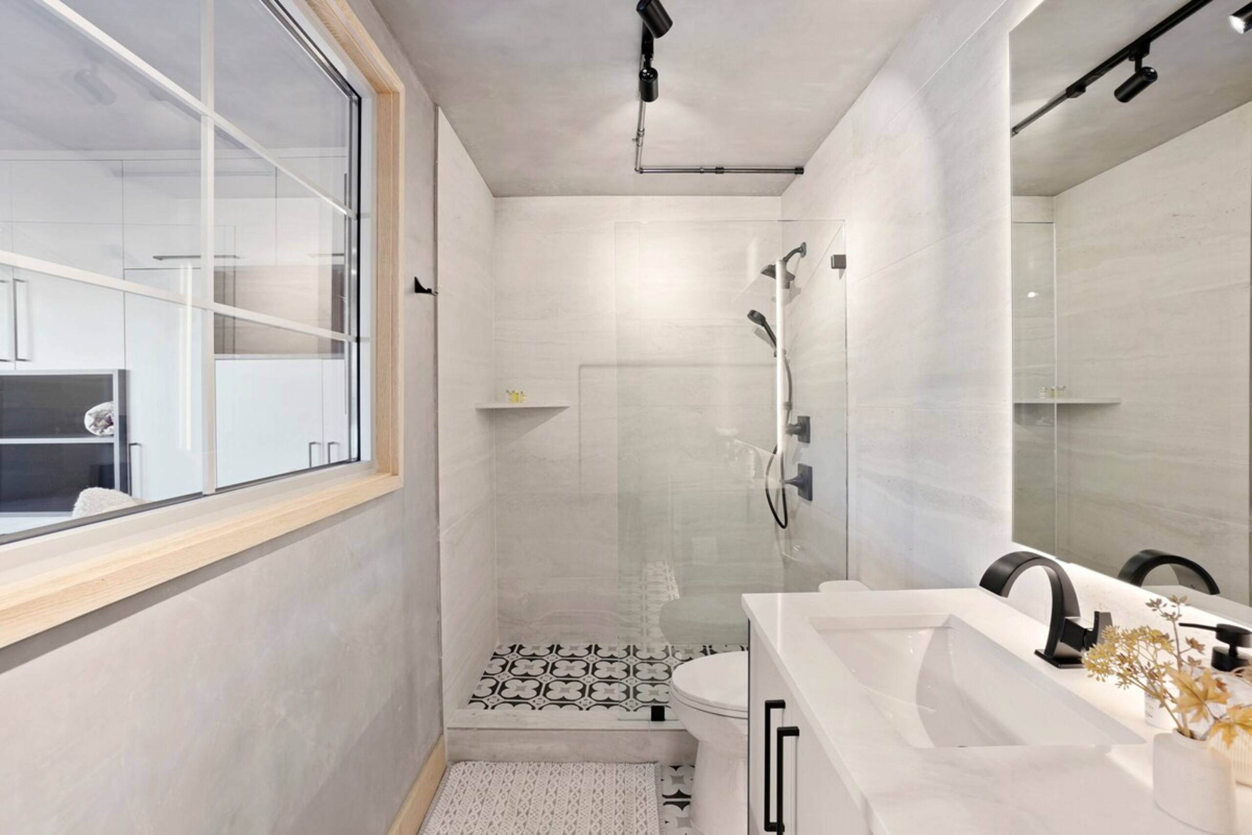 Modern Chic Kihei Villa • 3-Min Walk to Ocean - Photo 22
