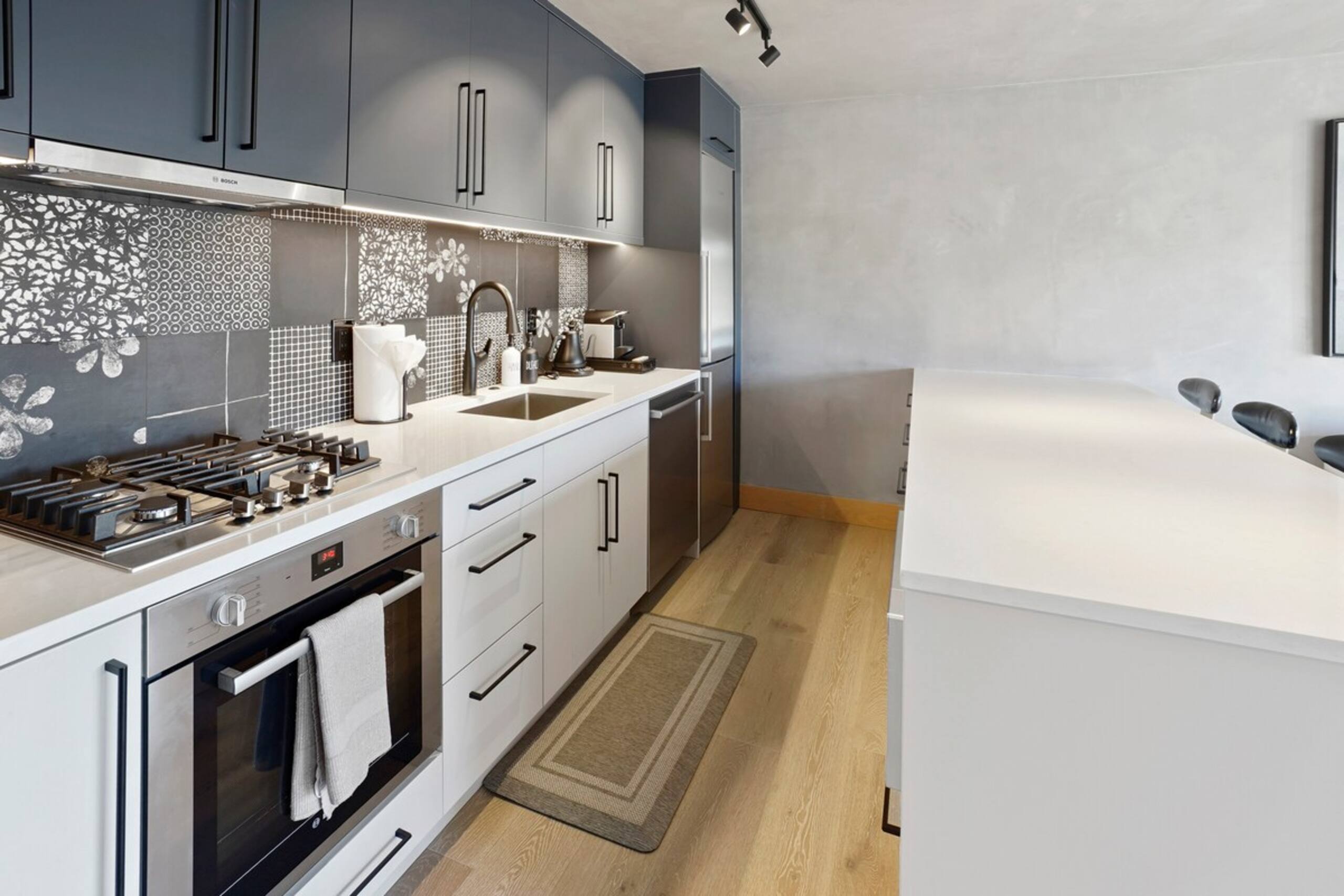 Modern Chic Kihei Villa • 3-Min Walk to Ocean - Photo 8