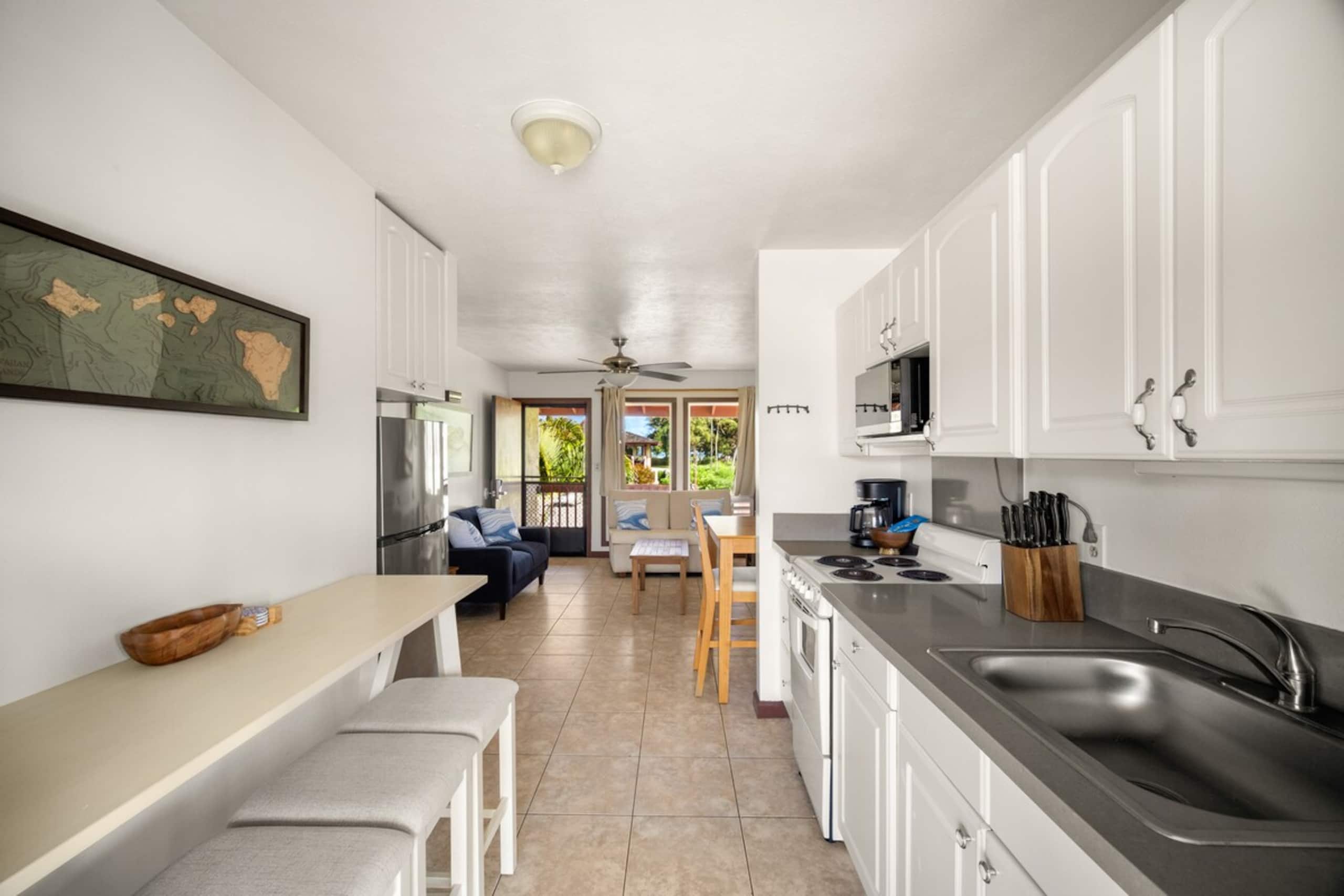 Village Manor D21, Kapaa Town Coconut Grove, Walk - Photo 2