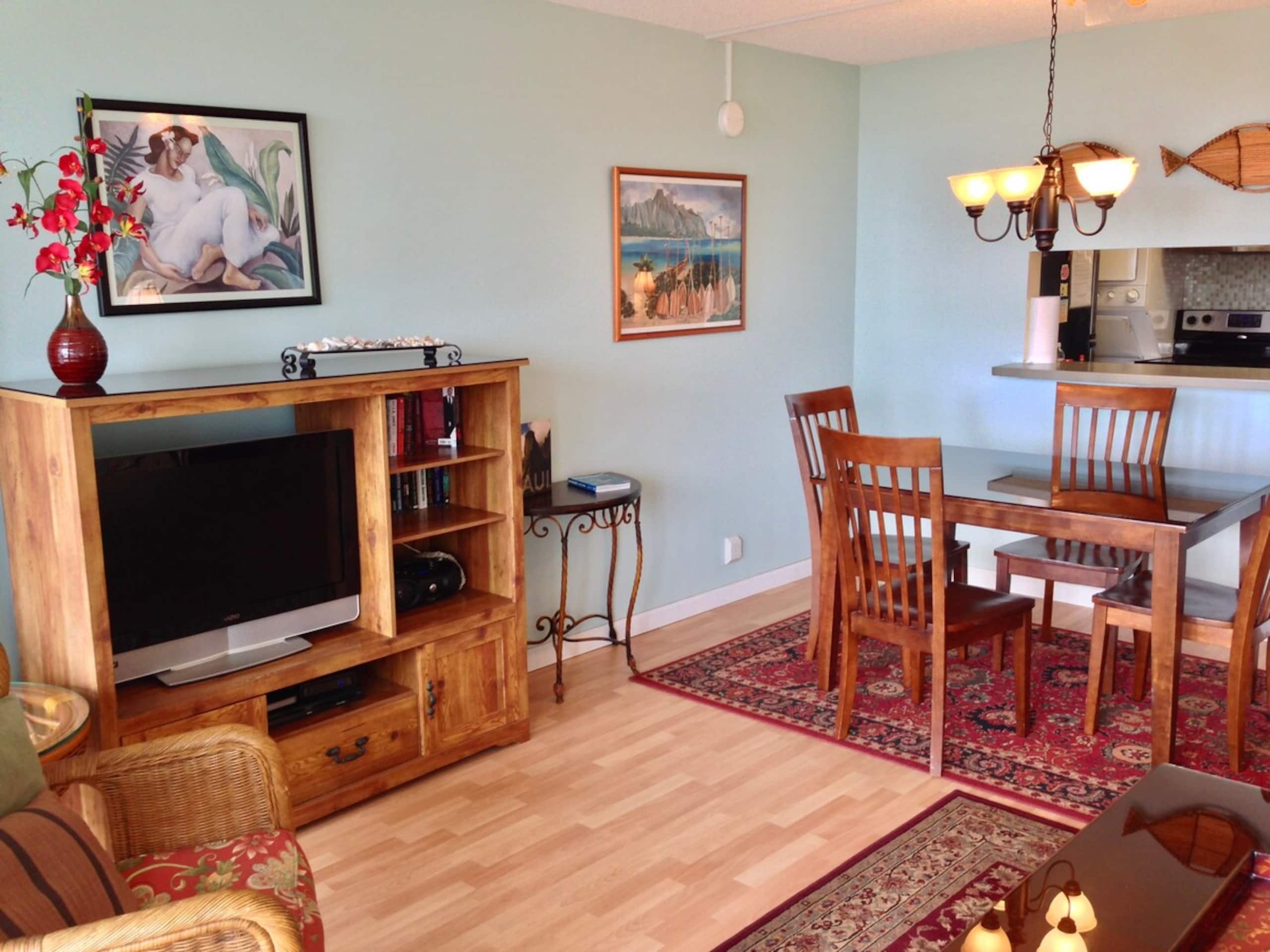 Ocean View Condo Steps to Beach King Bed & New AC - Photo 12