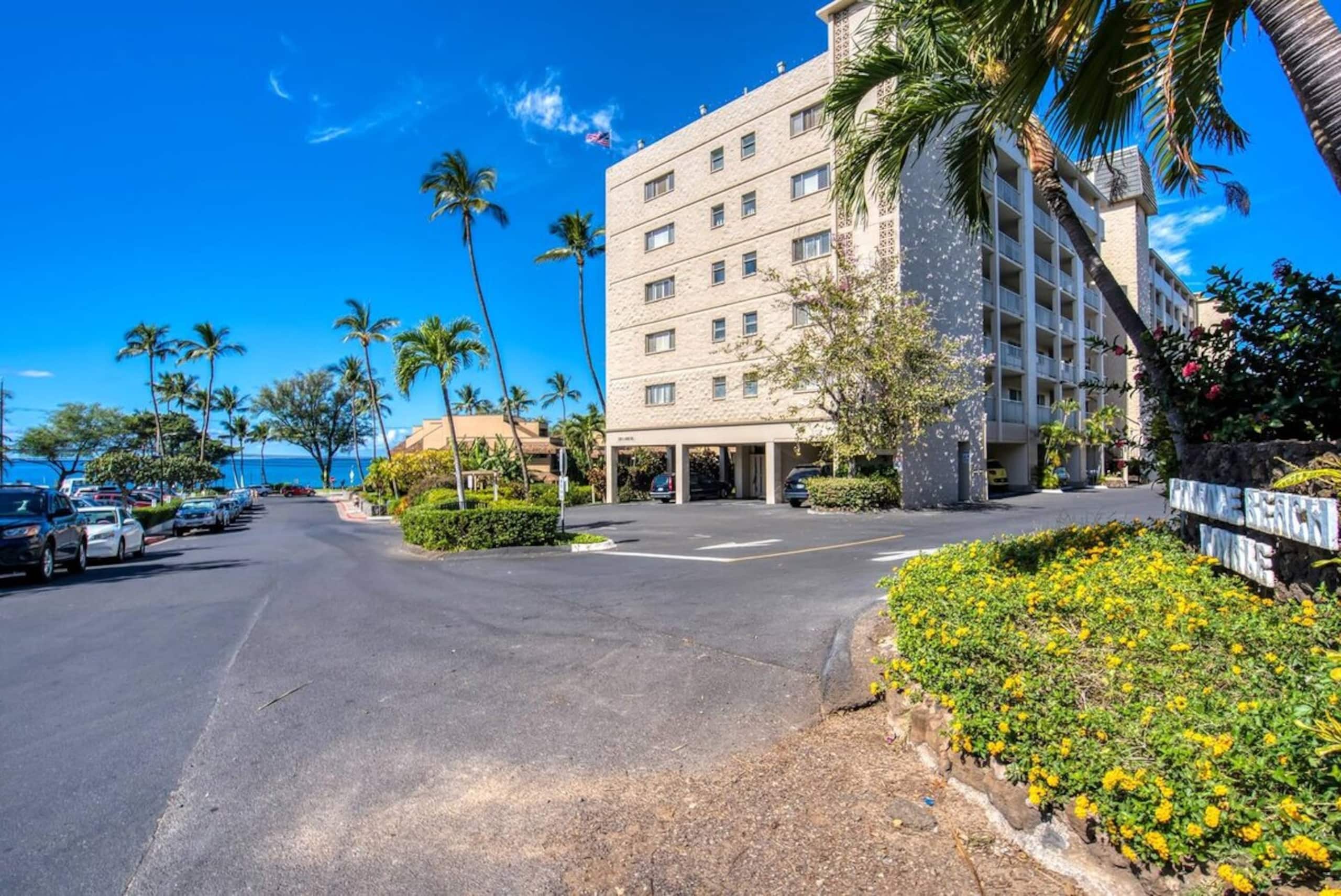 Ocean View Condo Steps to Beach King Bed & New AC - Photo 27