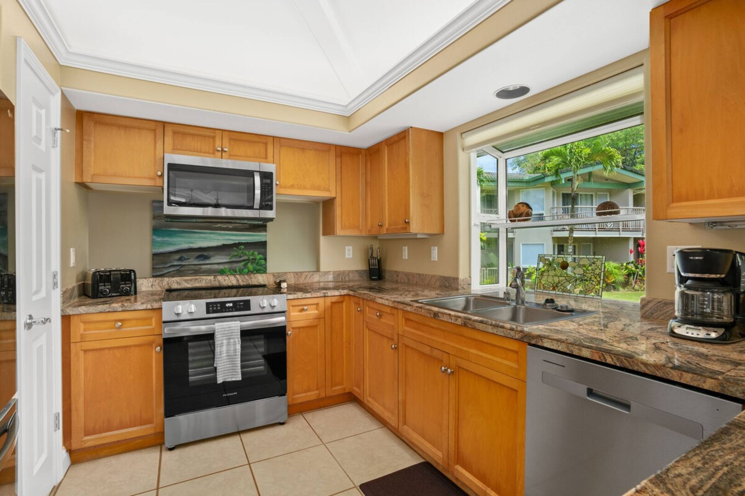 Hawaiiana 3br 3ba Villa of Kamalii, AC, Pool VOK29 - Photo 6