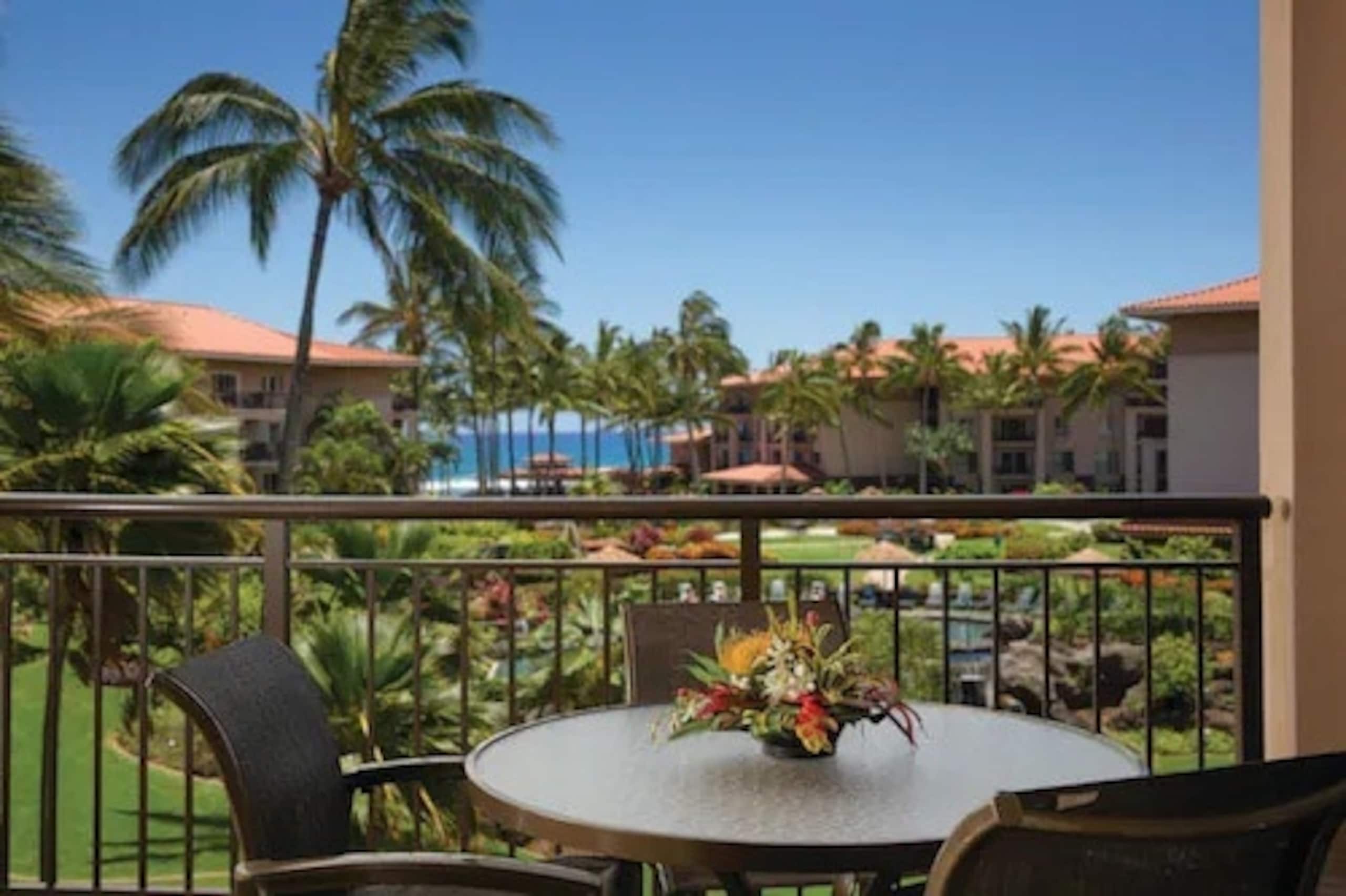 Beautiful Marriott Waiohai beach club- 2 bdrm - Photo 21