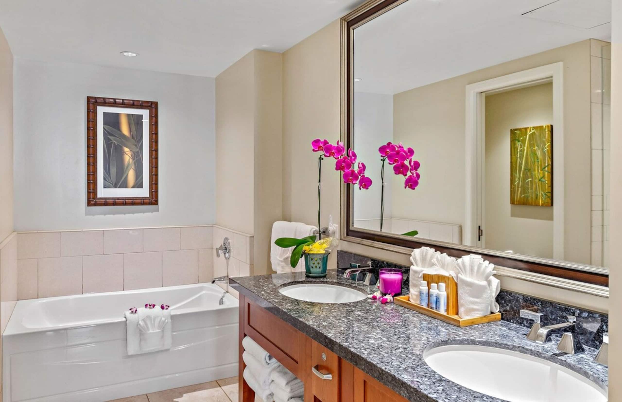 Two Condos with Resort, Pool, and Ocean Views - Photo 27