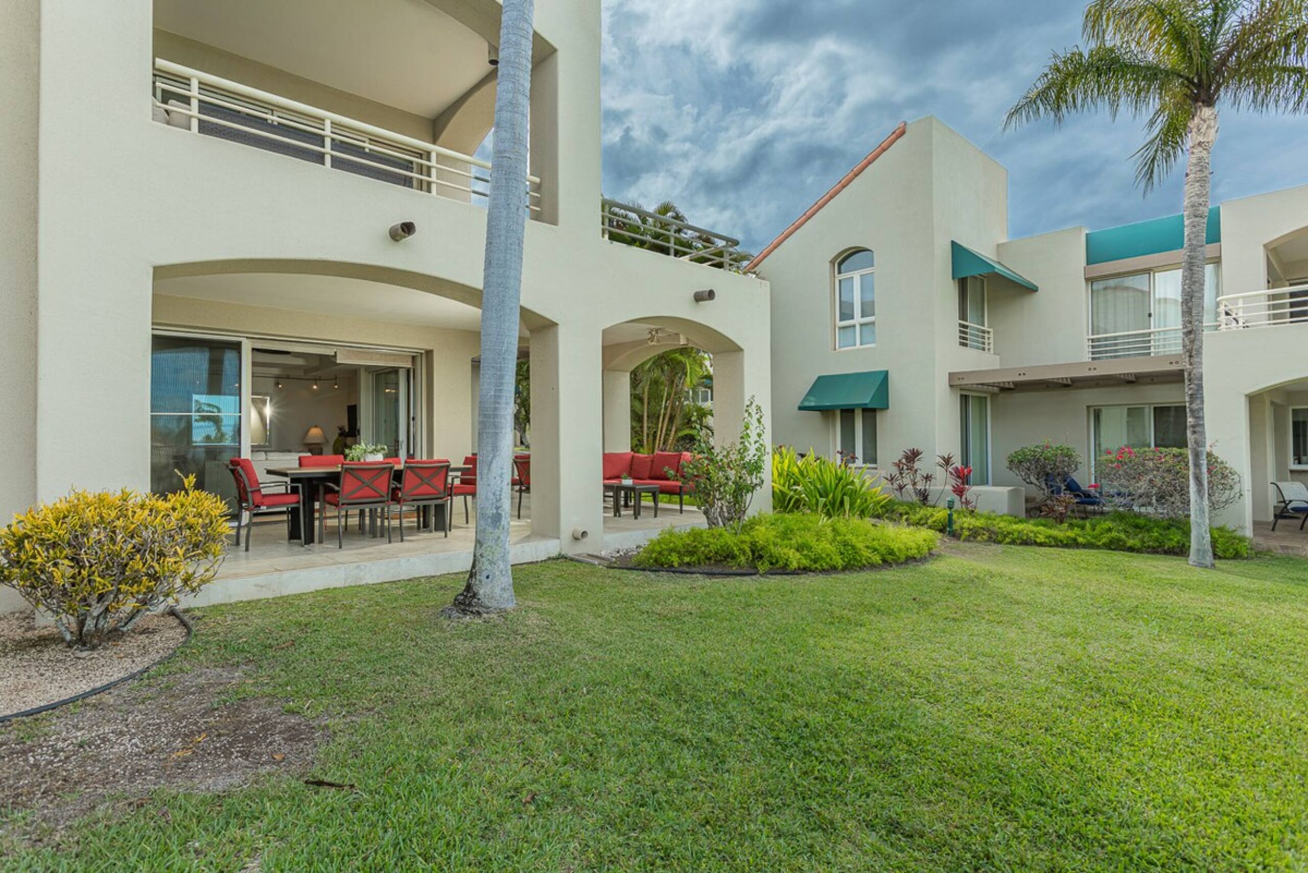 Ocean view 2BR condo w/ pool and Jacuzzi - Photo 41