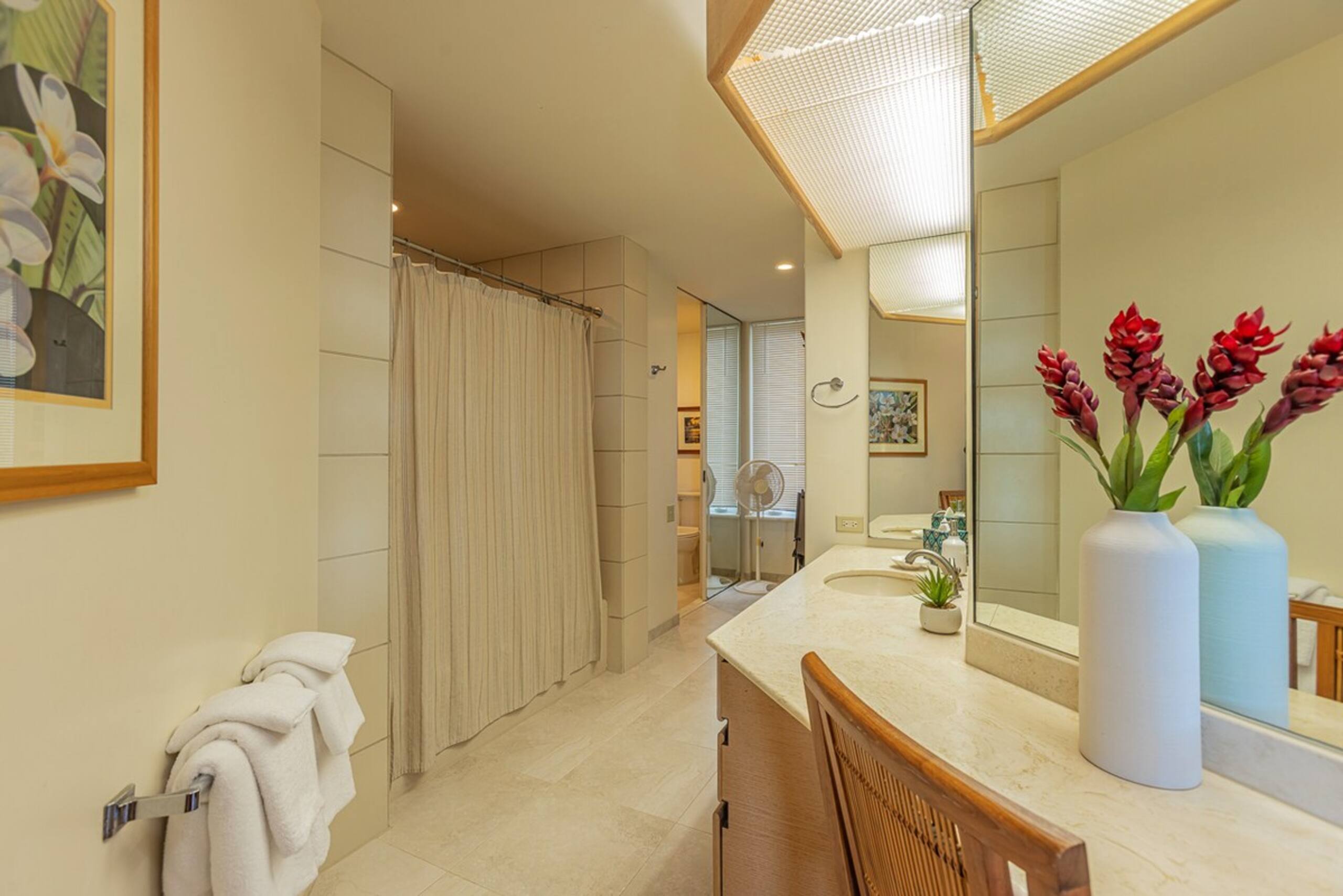 Ocean view 2BR condo w/ pool and Jacuzzi - Photo 30