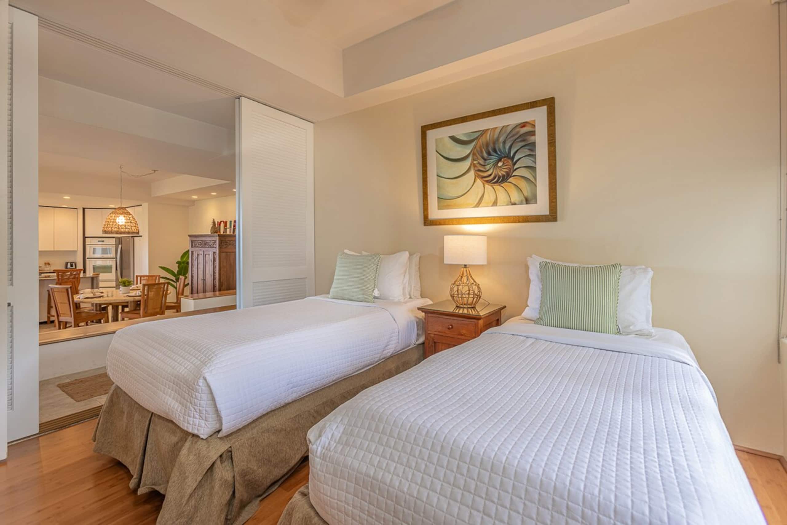 Ocean view 2BR condo w/ pool and Jacuzzi - Photo 36