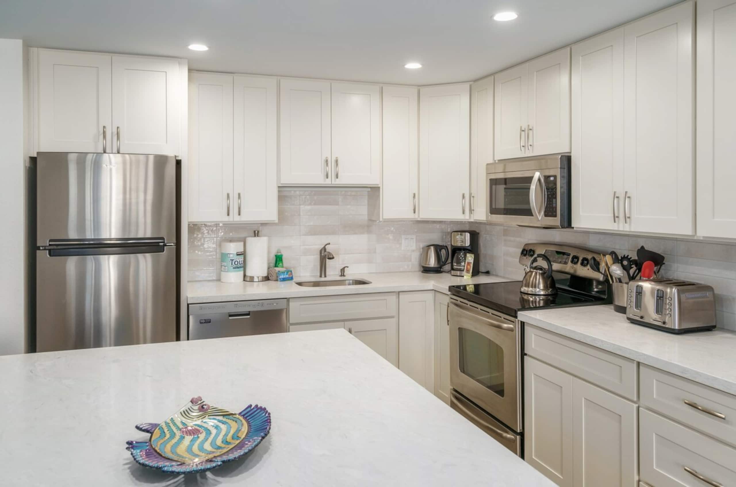 Kamaole Sands 5-316-Well Equipped-Ocean Views-AC - Photo 4