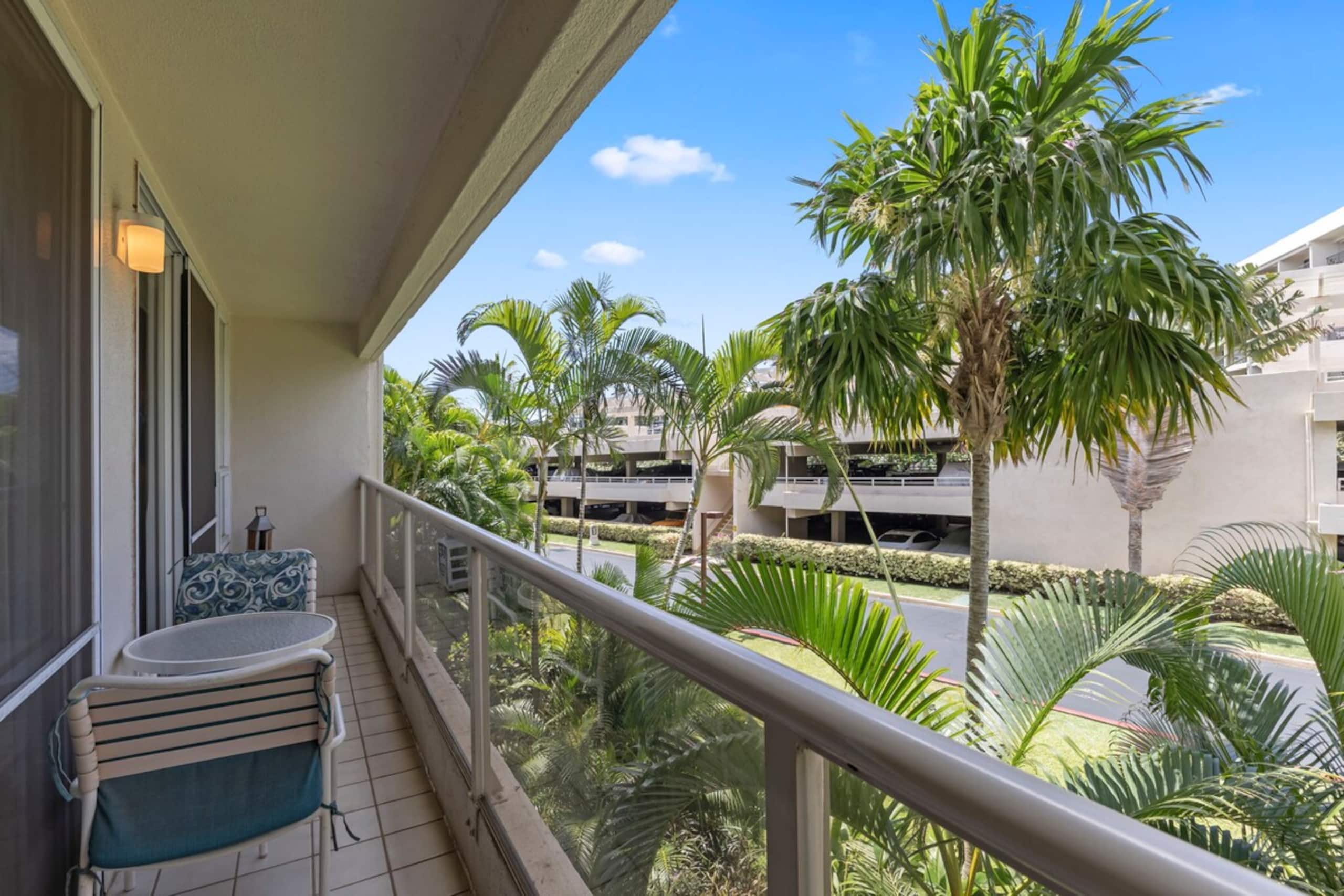 Beachfront Maui Banyan Condo - Steps to Beach - Photo 42