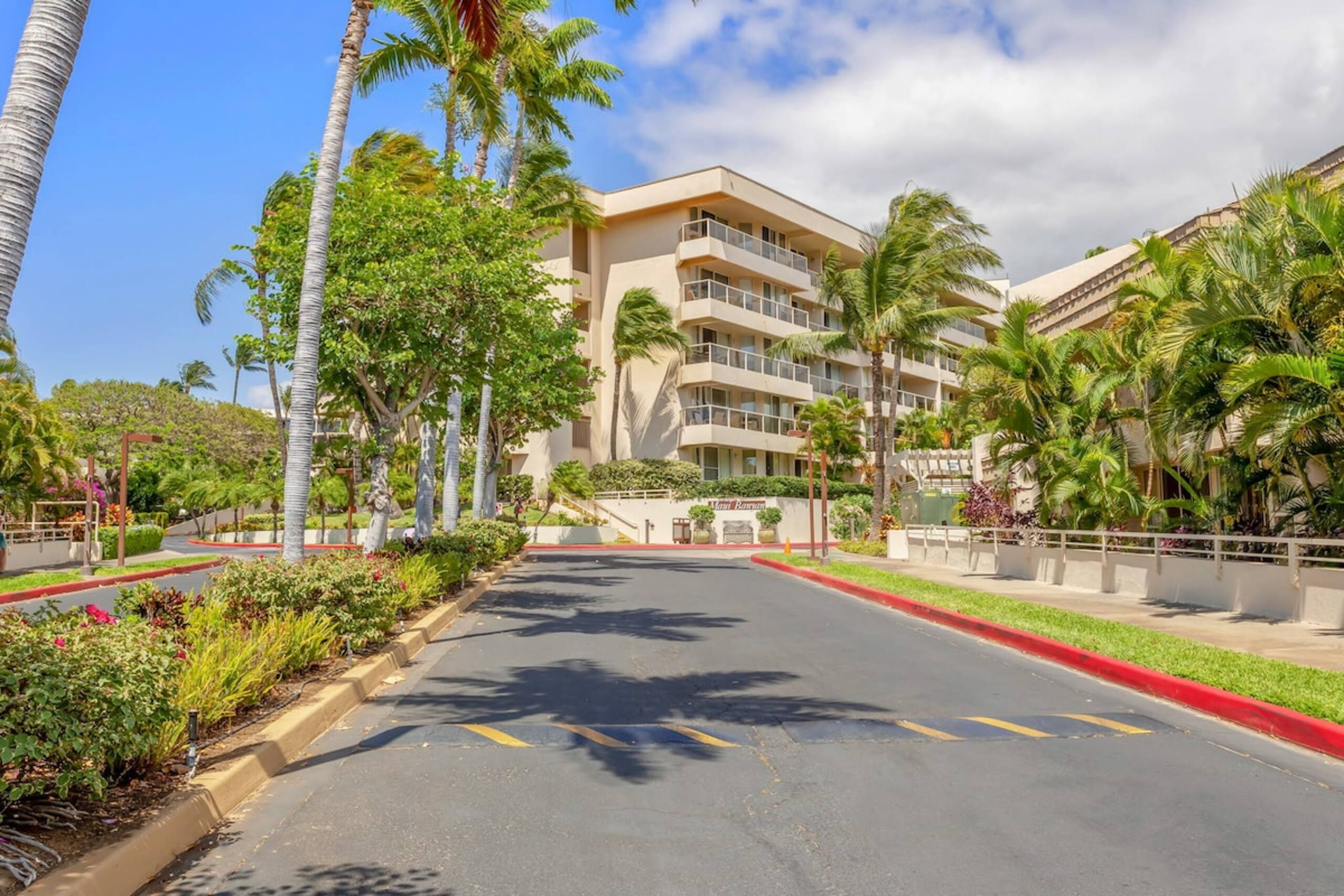 Beachfront Maui Banyan Condo - Steps to Beach - Photo 23