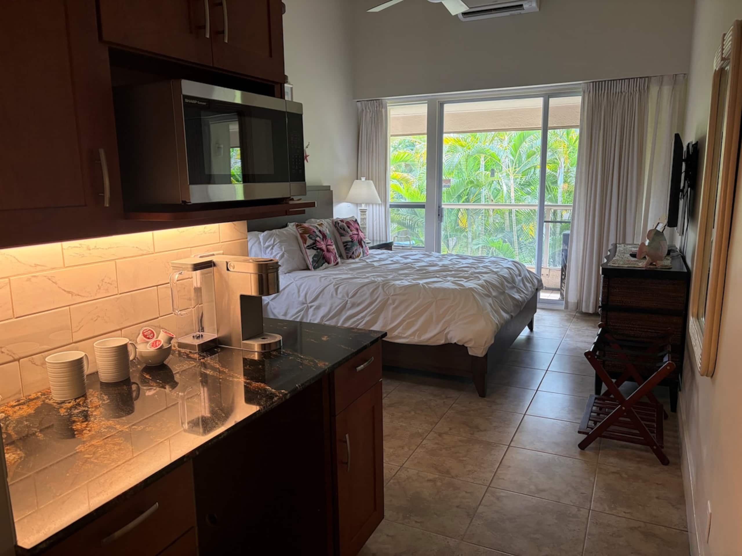 A201a-The closest Maui Banyan studio to the beach - Photo 13