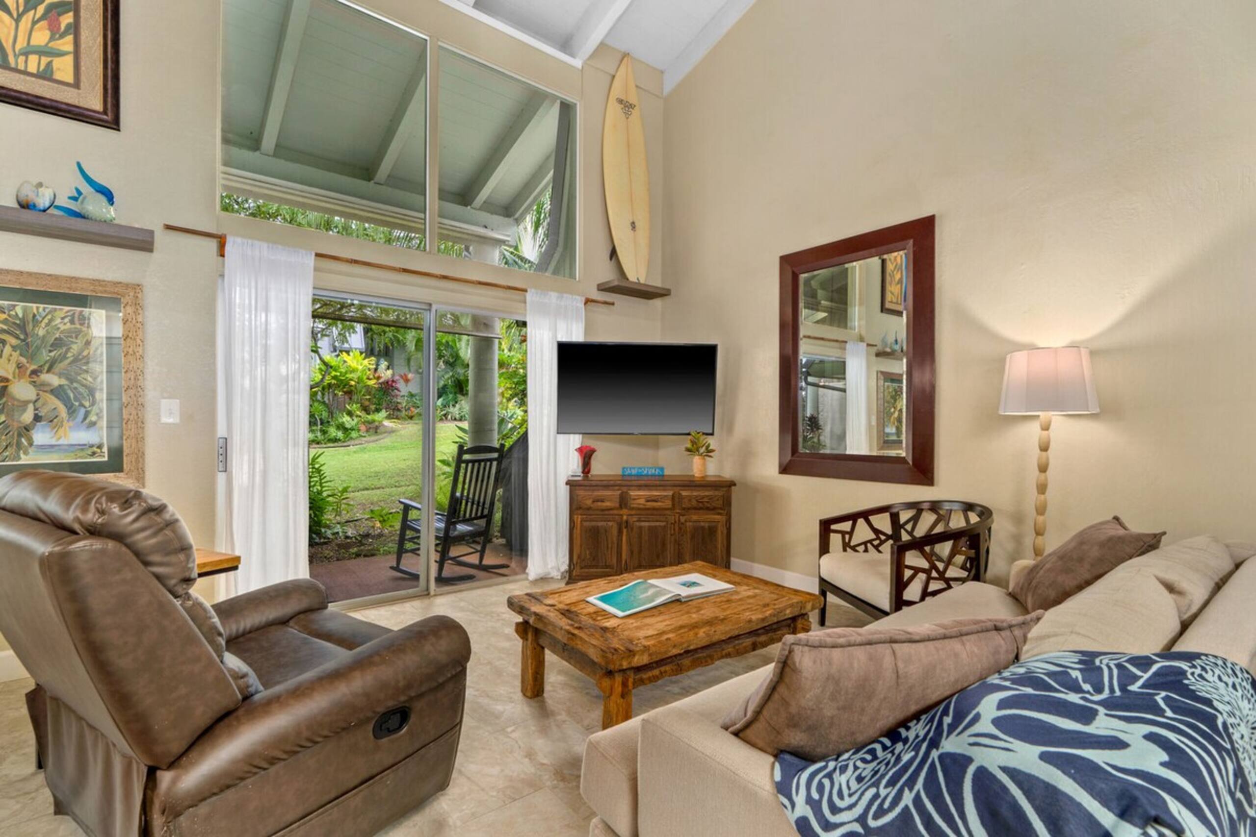 Relaxing Princeville Stay w Pool, AC & Comfort - Photo 5