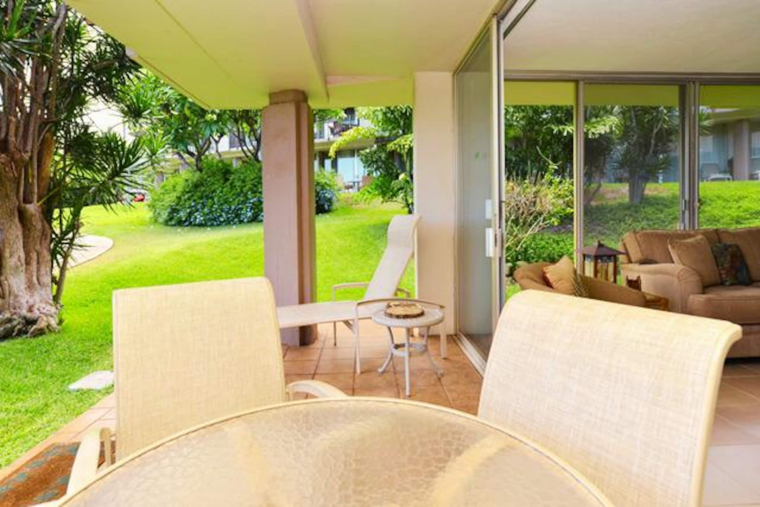 Great Value Walk to Whaler's Village, beachfront - Photo 4