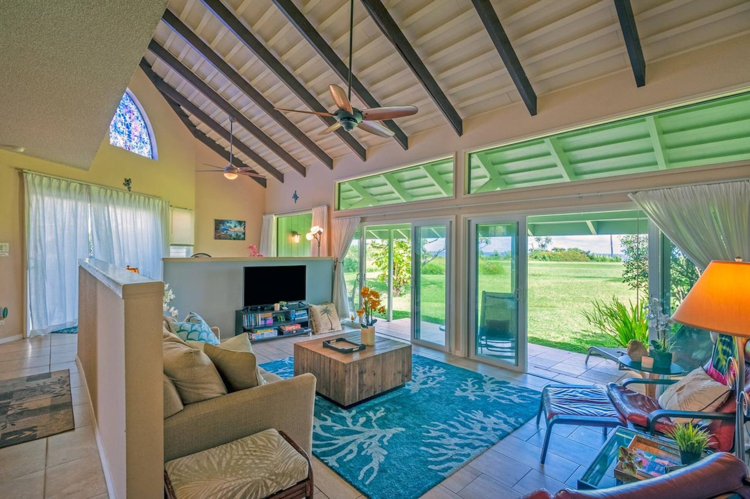 Spacious & Airy 2BR Villa - Ocean Views - Main photo