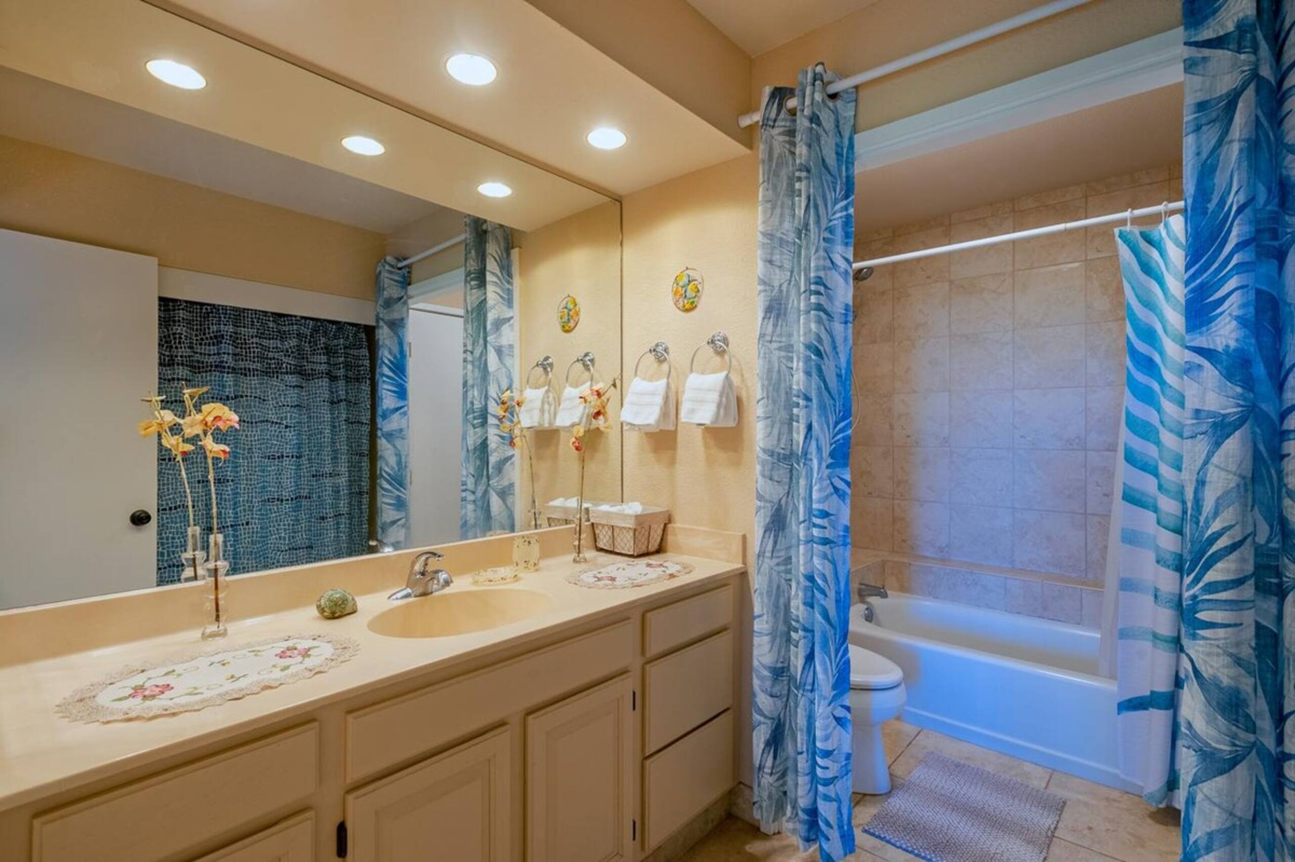 Spacious & Airy 2BR Villa - Ocean Views - Photo 18