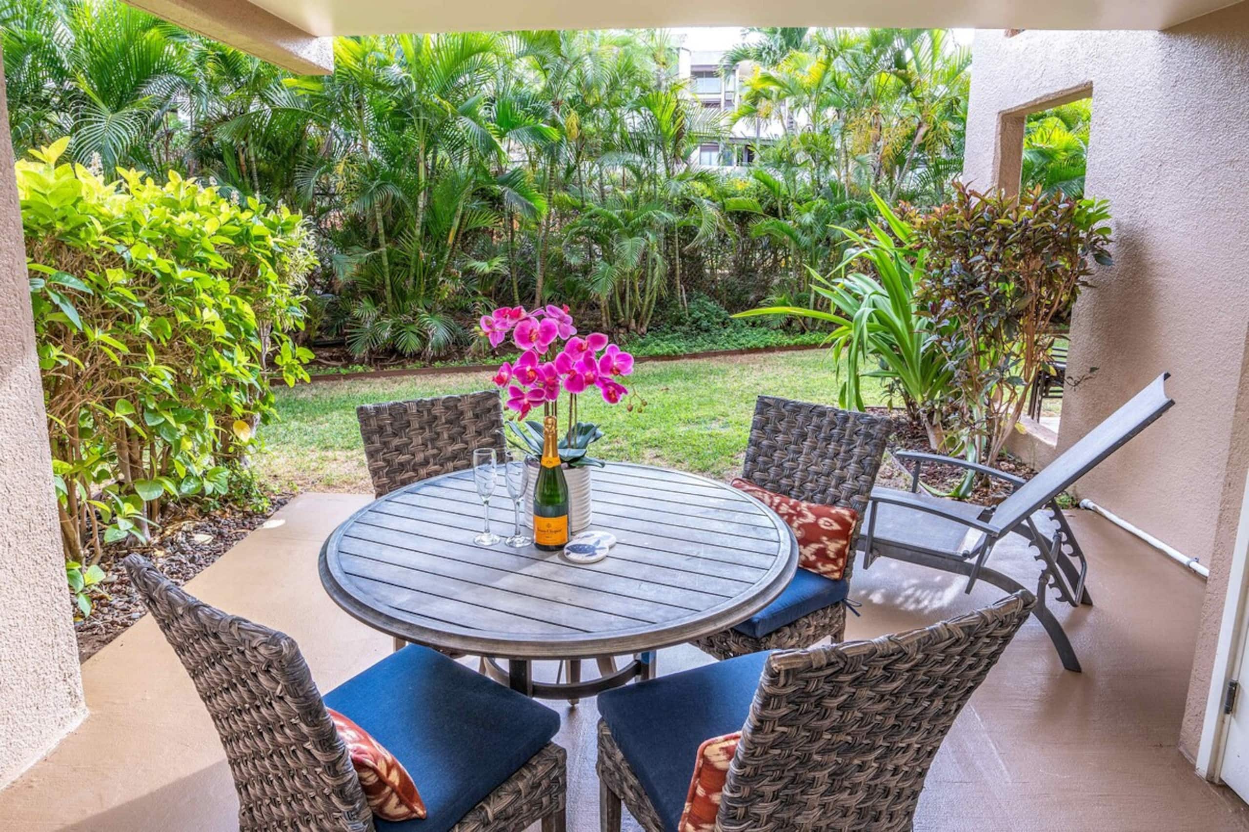 Charming Beachside Garden Vistas - Photo 28