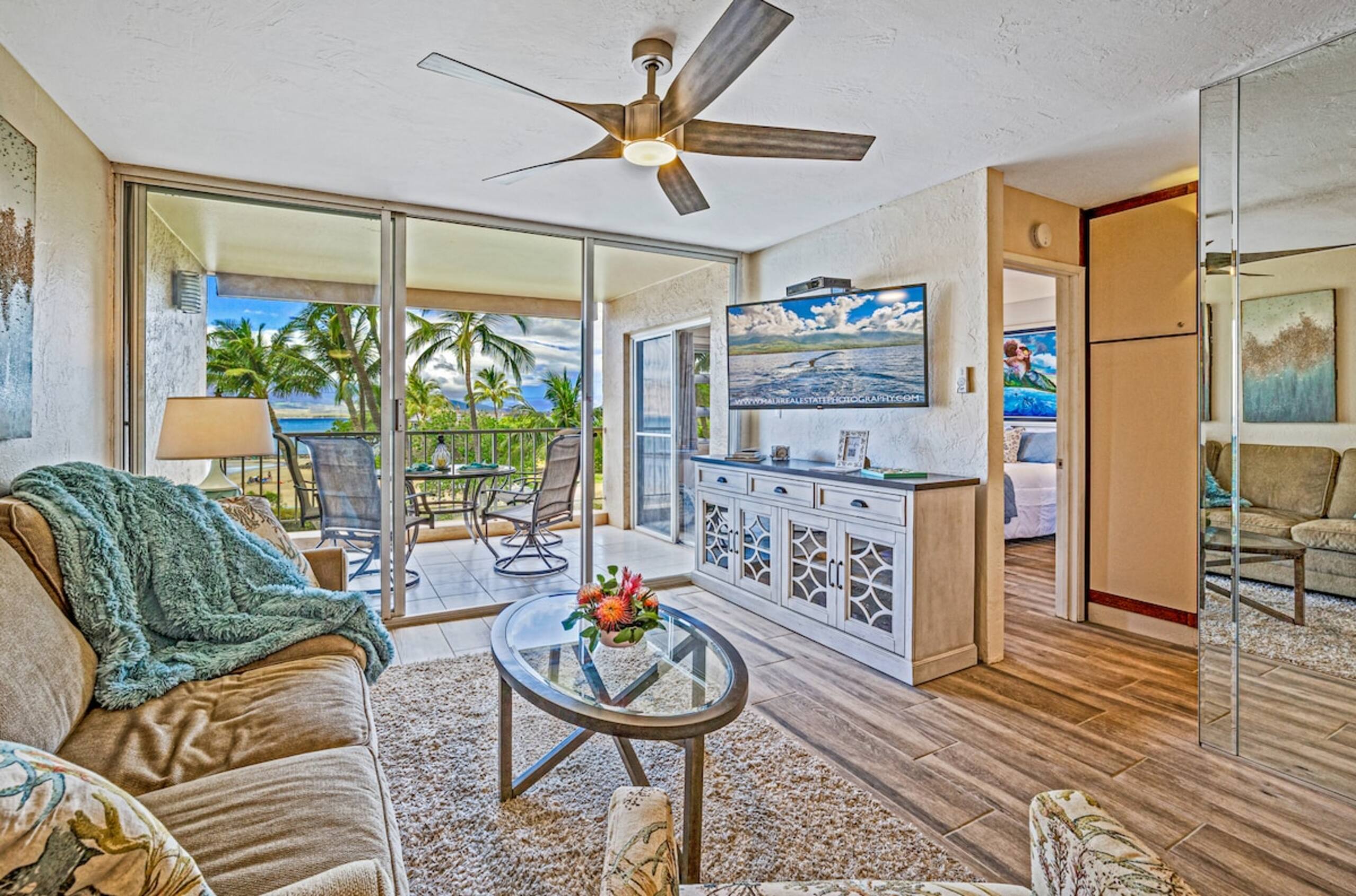 2 Bed 2 BA Beachfront, VIEWS & ZERO Cleaning Fee - Photo 10