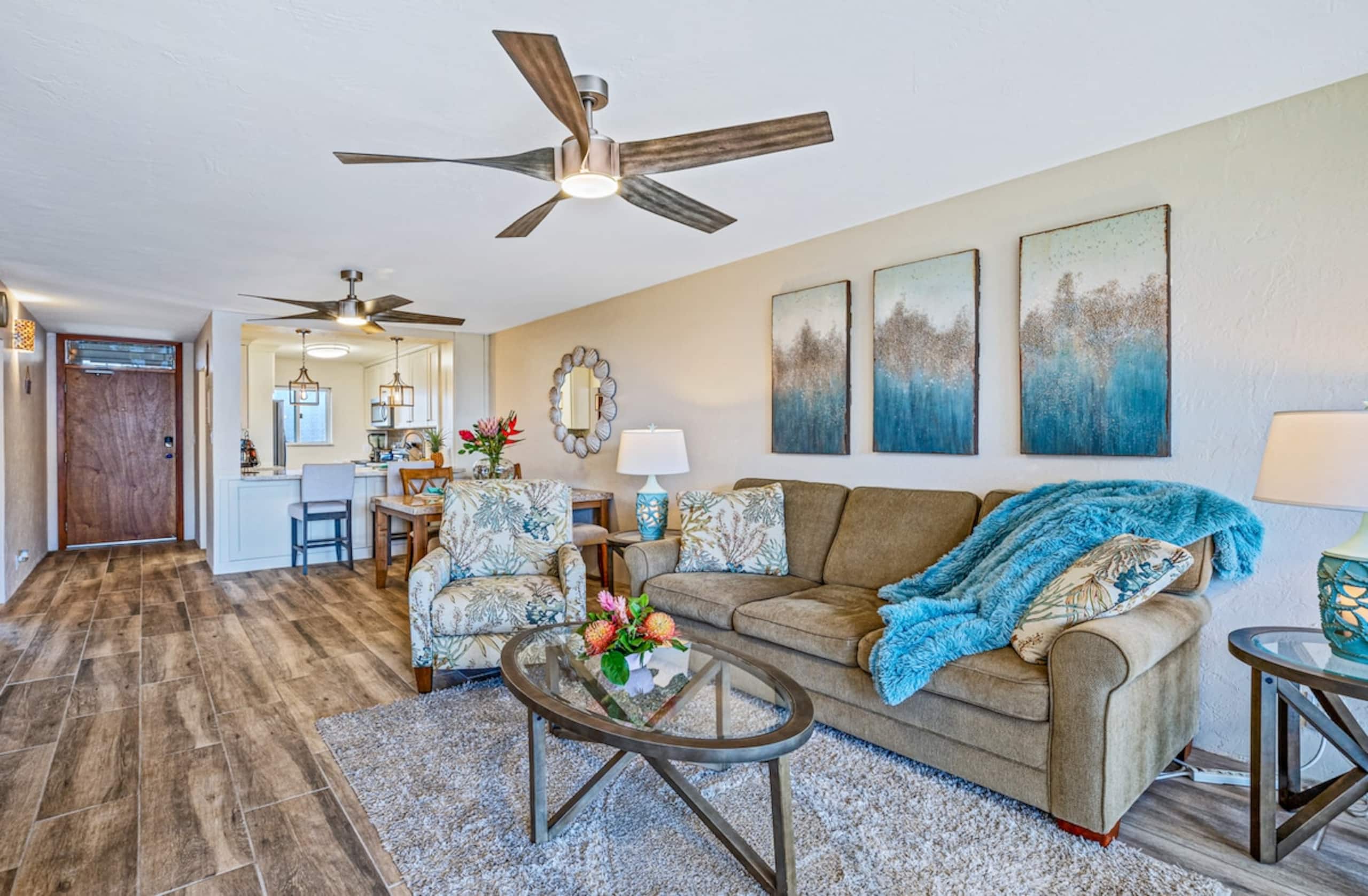 2 Bed 2 BA Beachfront, VIEWS & ZERO Cleaning Fee - Photo 7
