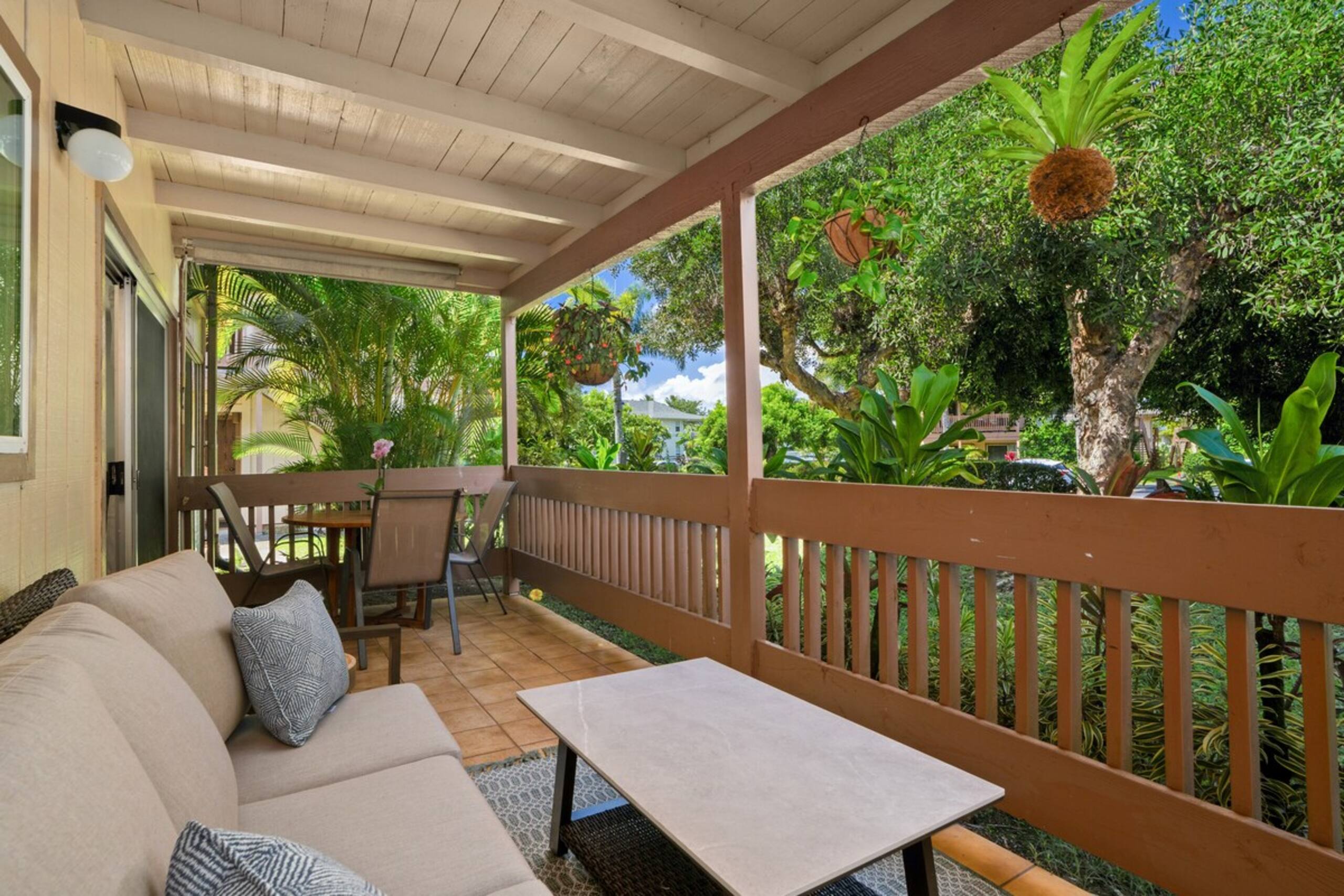 NEW Evergreen Escape • Stylish w/AC, HotTub & Pool - Photo 15