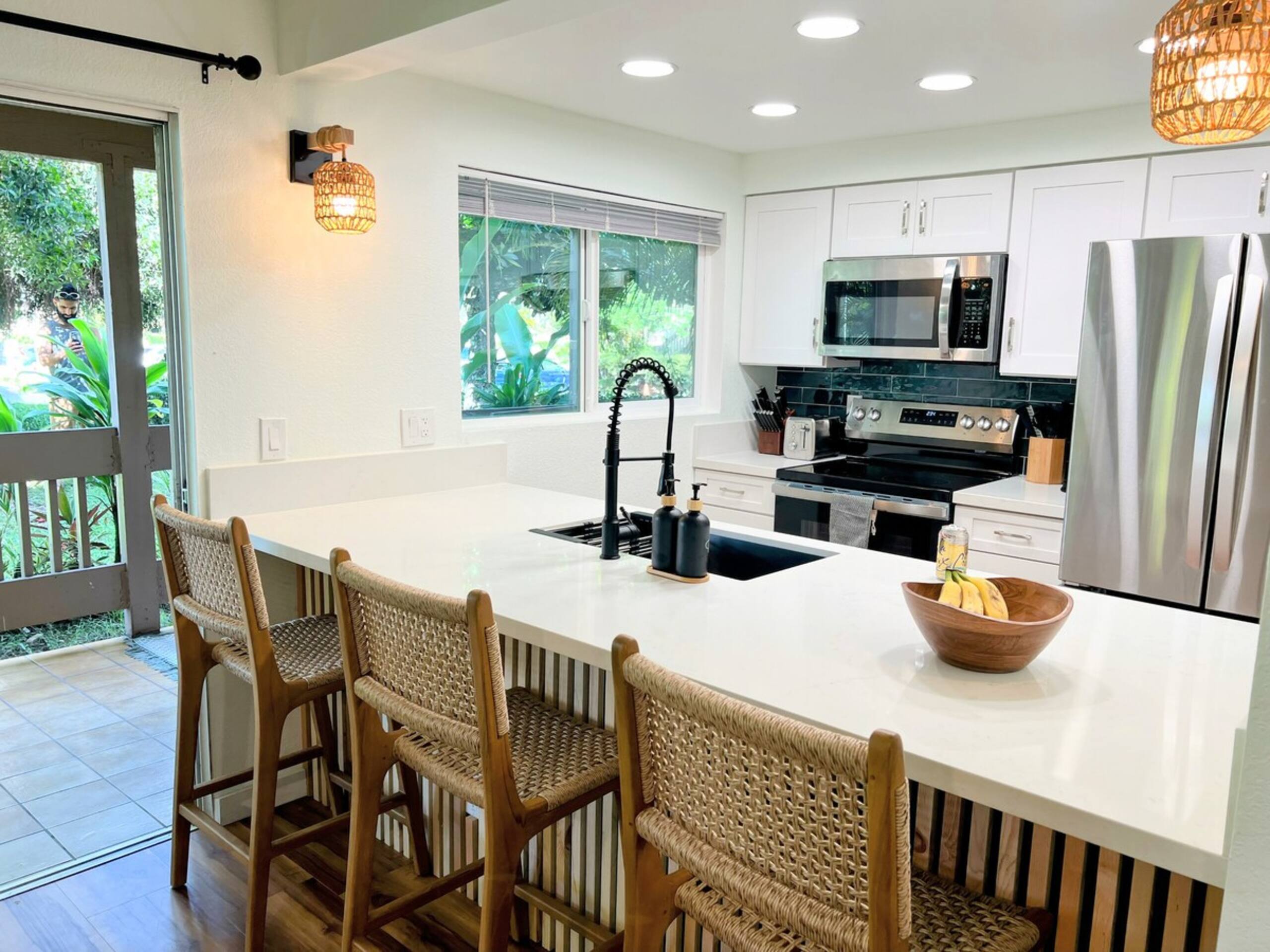 NEW Evergreen Escape • Stylish w/AC, HotTub & Pool - Photo 4