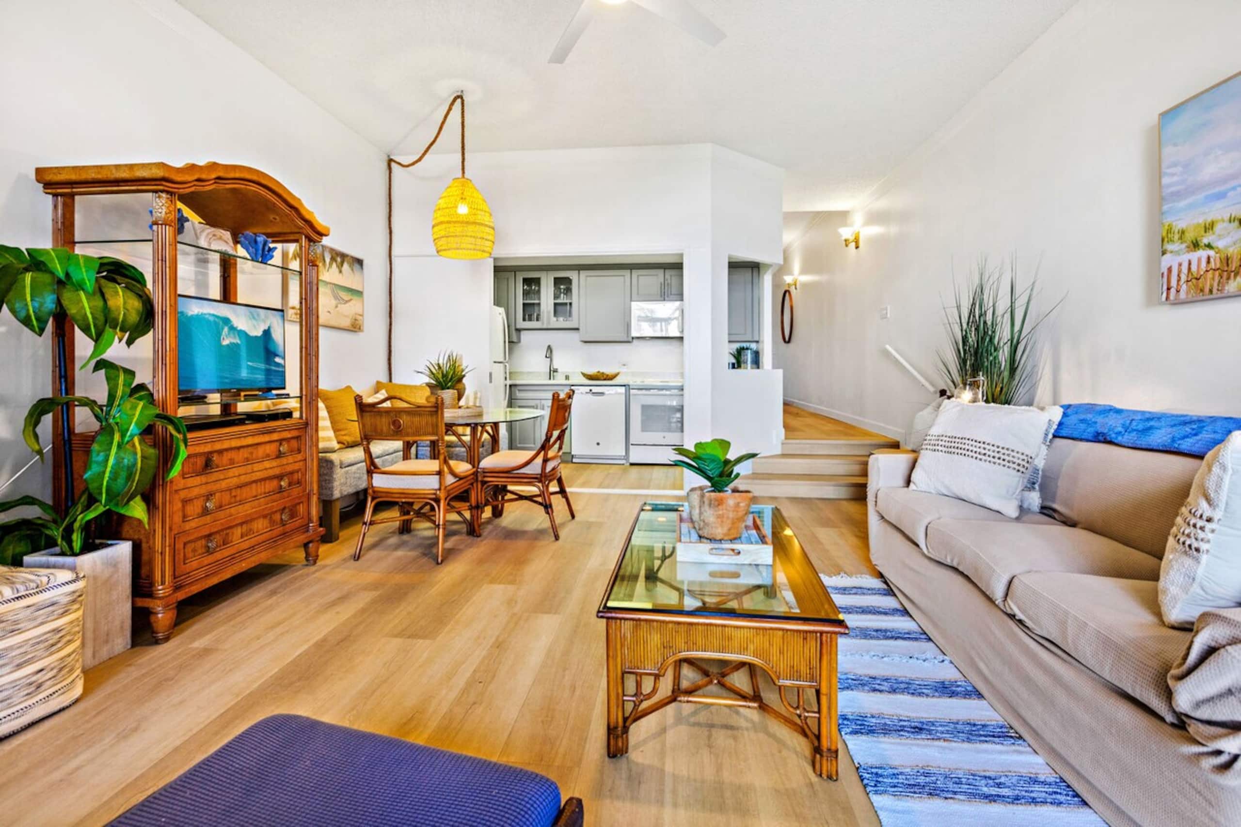 Spectacular Ocean Views Just Steps from the Beach - Photo 3