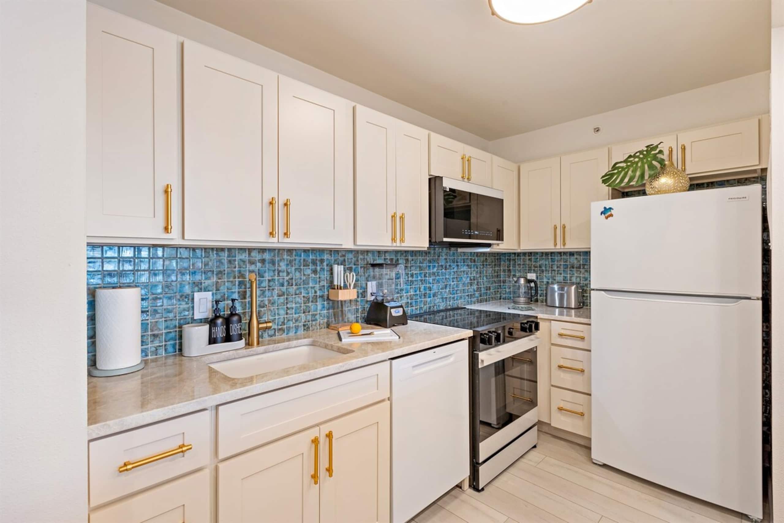 Valley Isle Resort 501 - Newly Remodeled w/ AC - Photo 14