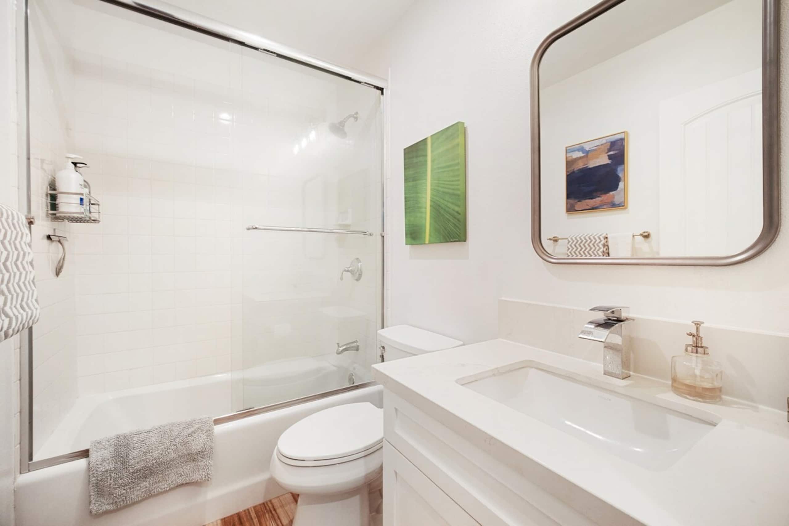 Premium 2BD, Bonus Rm, AC, Epic Pool and Spa - Photo 25