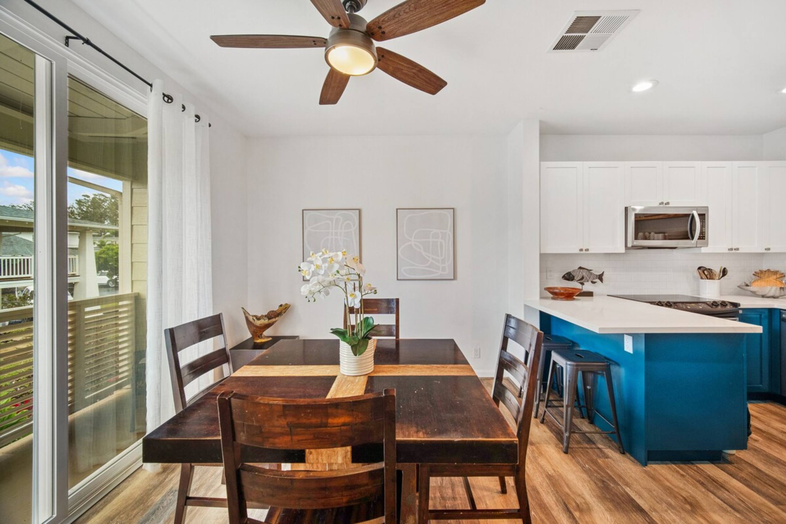 Premium 2BD, Bonus Rm, AC, Epic Pool and Spa - Photo 13