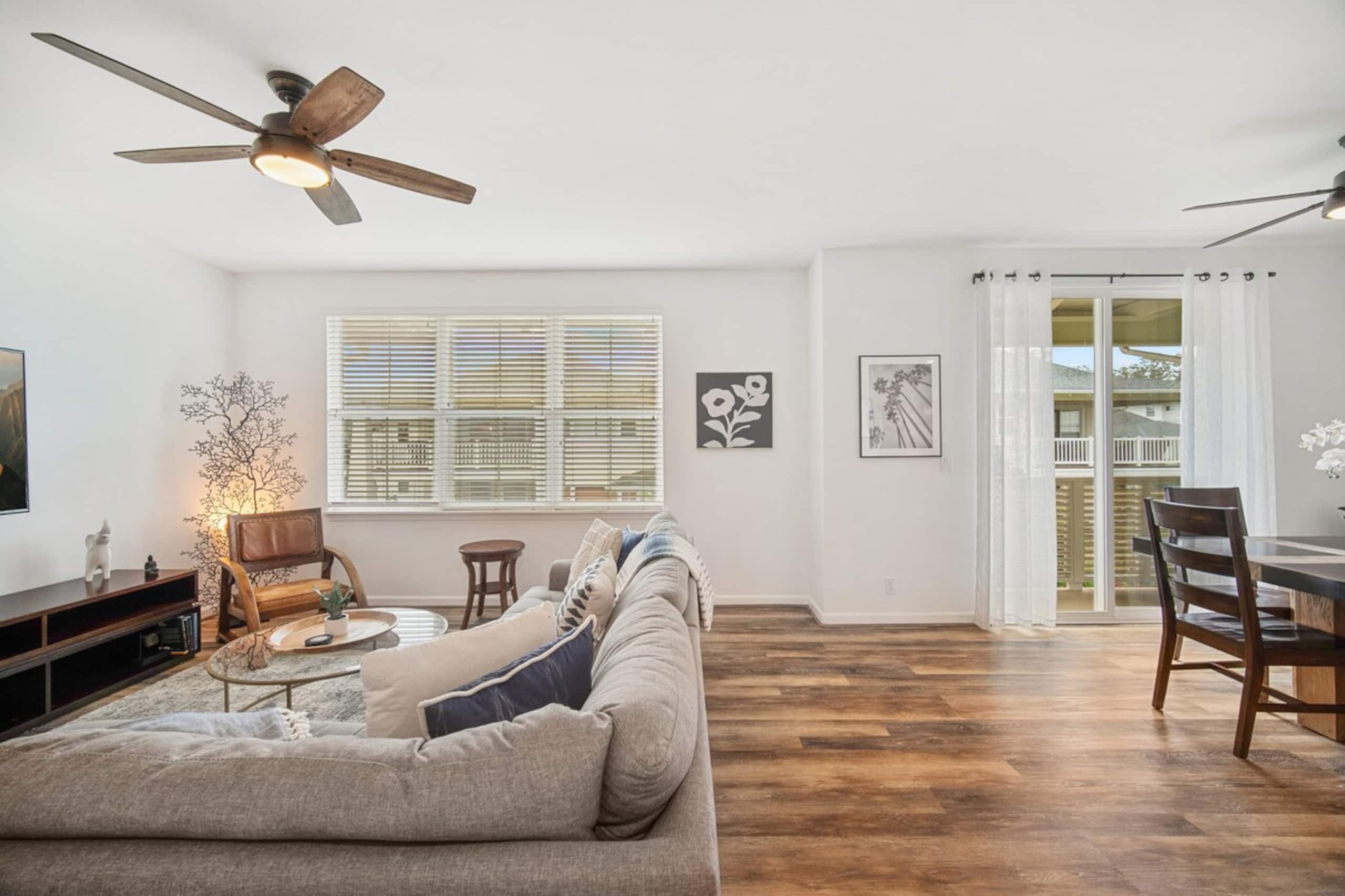 Premium 2BD, Bonus Rm, AC, Epic Pool and Spa - Photo 9