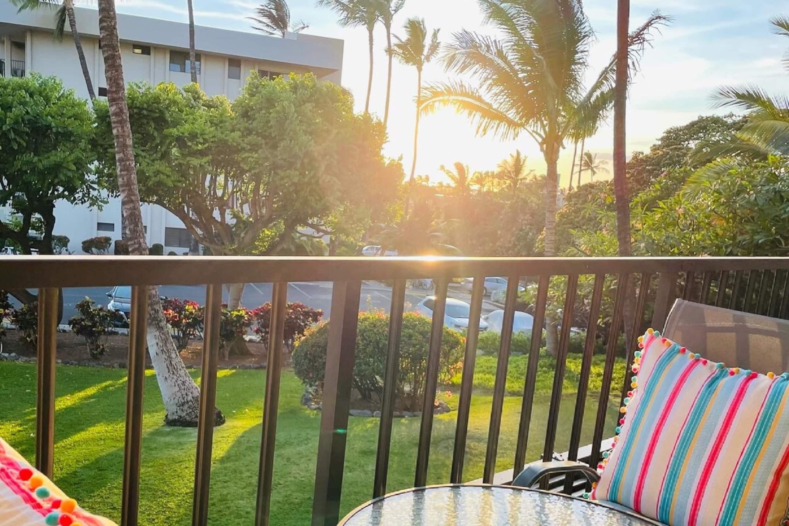 ACROSS FROM BEACH- NEWLY REMODELED- PRIME LOCATION - Photo 24