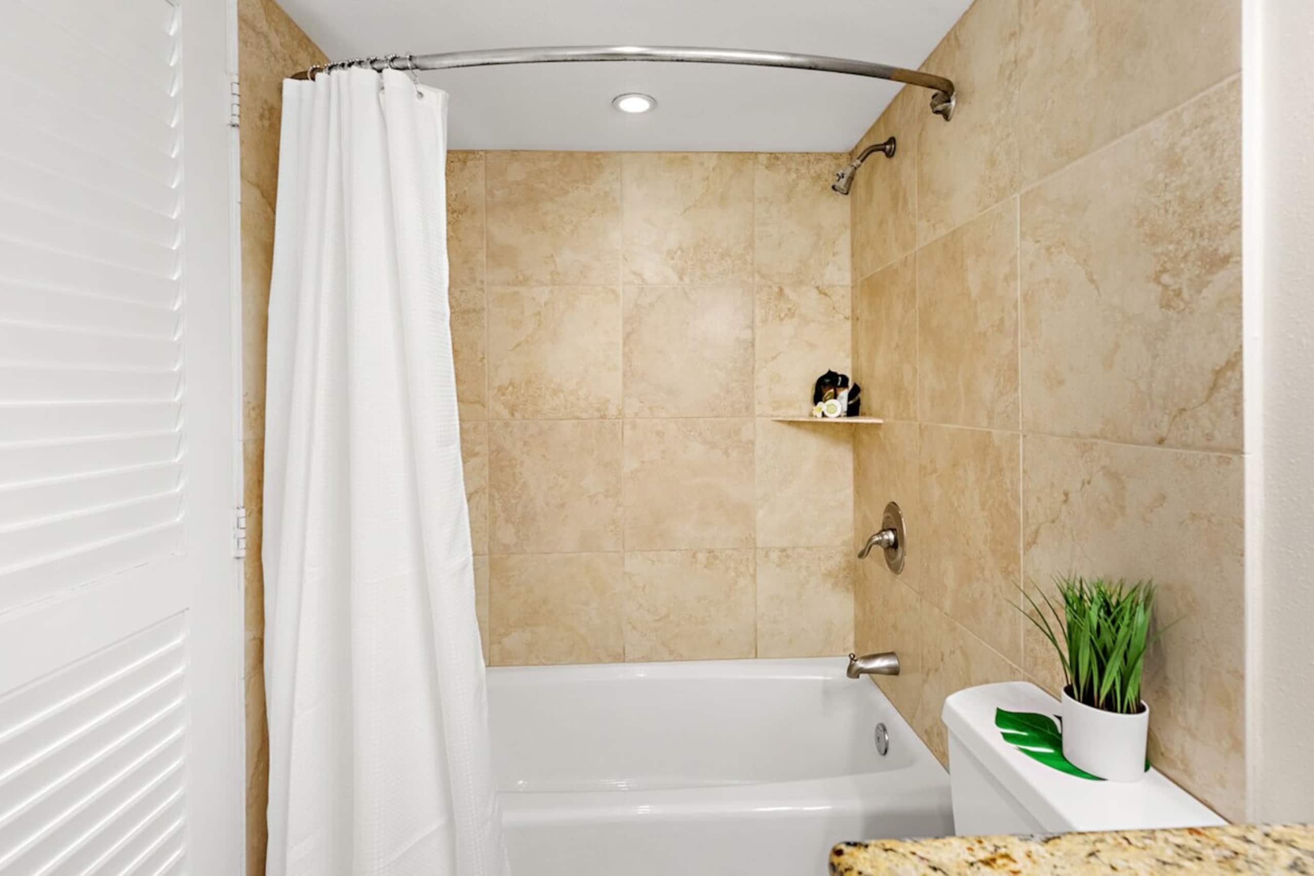 Soak in the ocean view sea from your private lanai - Photo 29