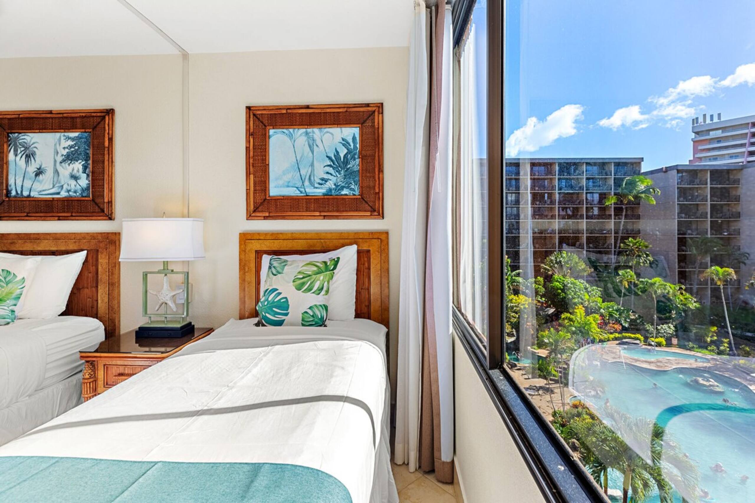Soak in the ocean view sea from your private lanai - Photo 27