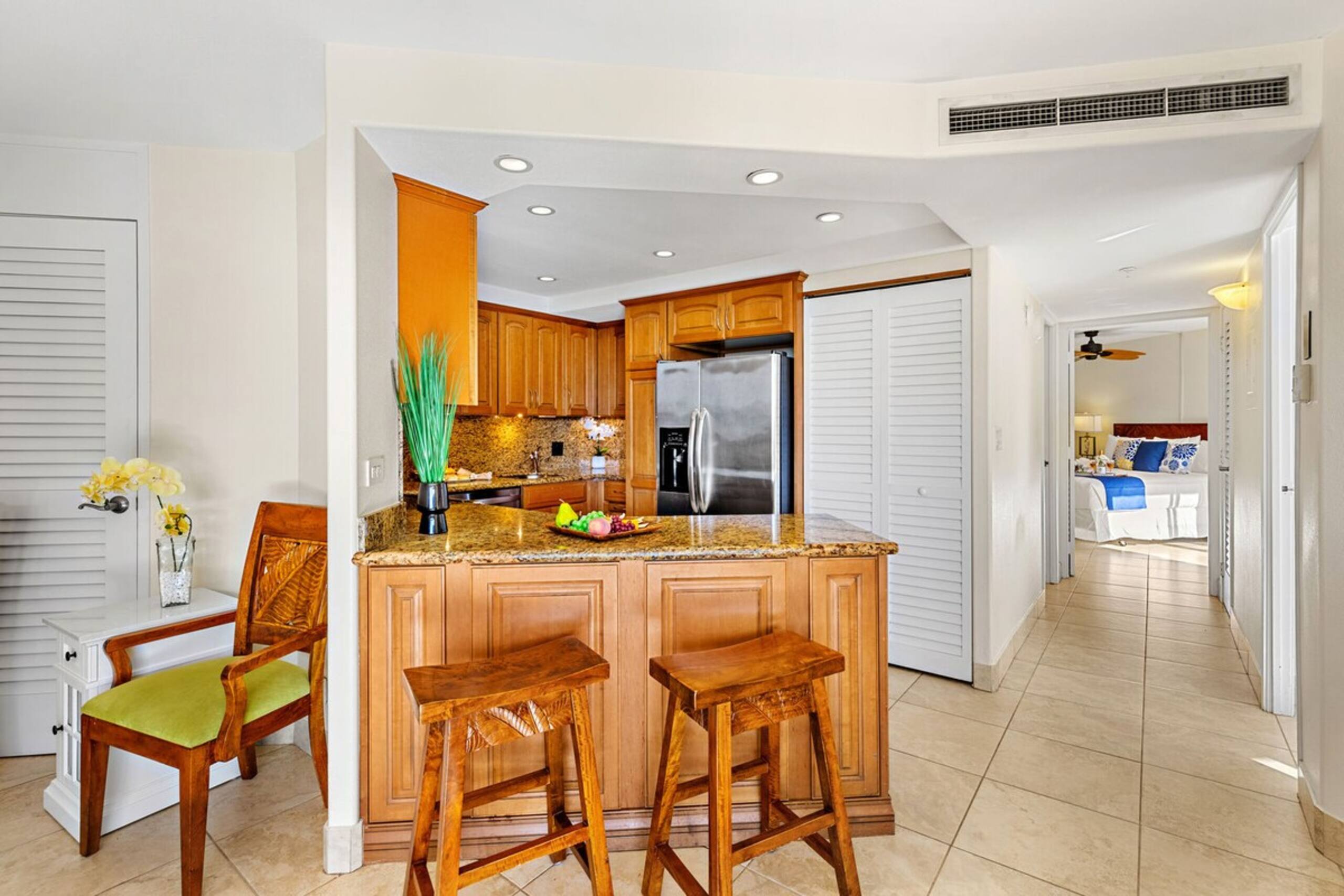 Soak in the ocean view sea from your private lanai - Photo 15