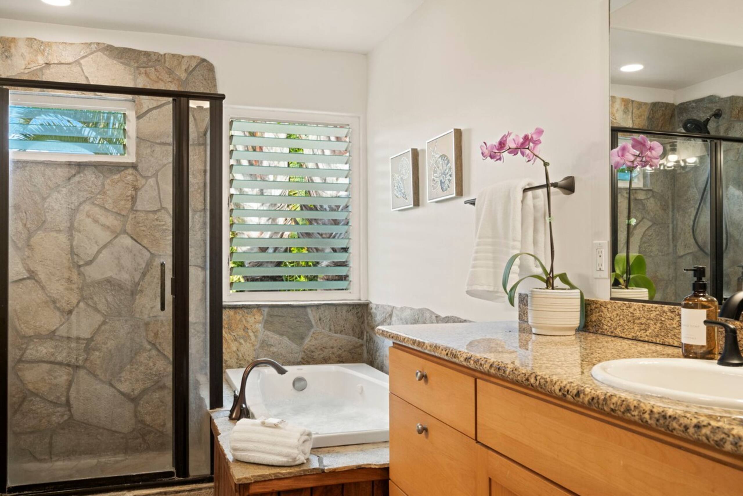 Emmalani Hale, Luxurious and Tranquil Retreat - Photo 31