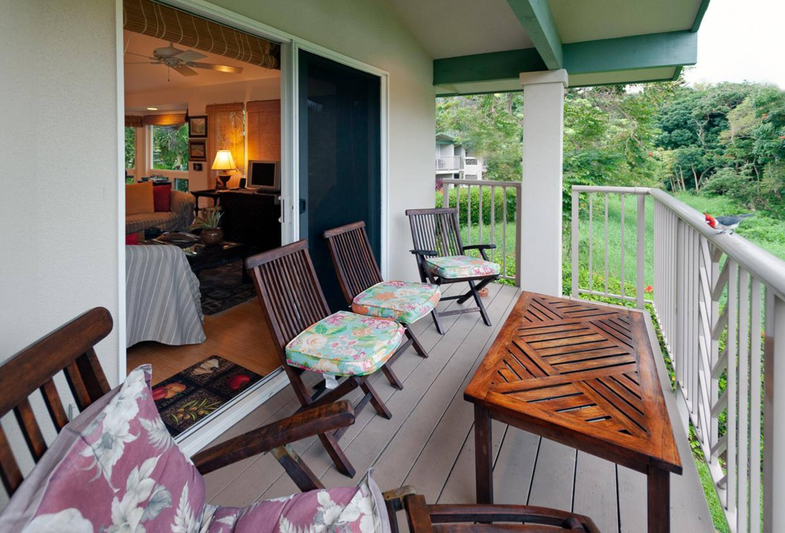 Spacious Townhome in Quiet Neighborhood - Main photo