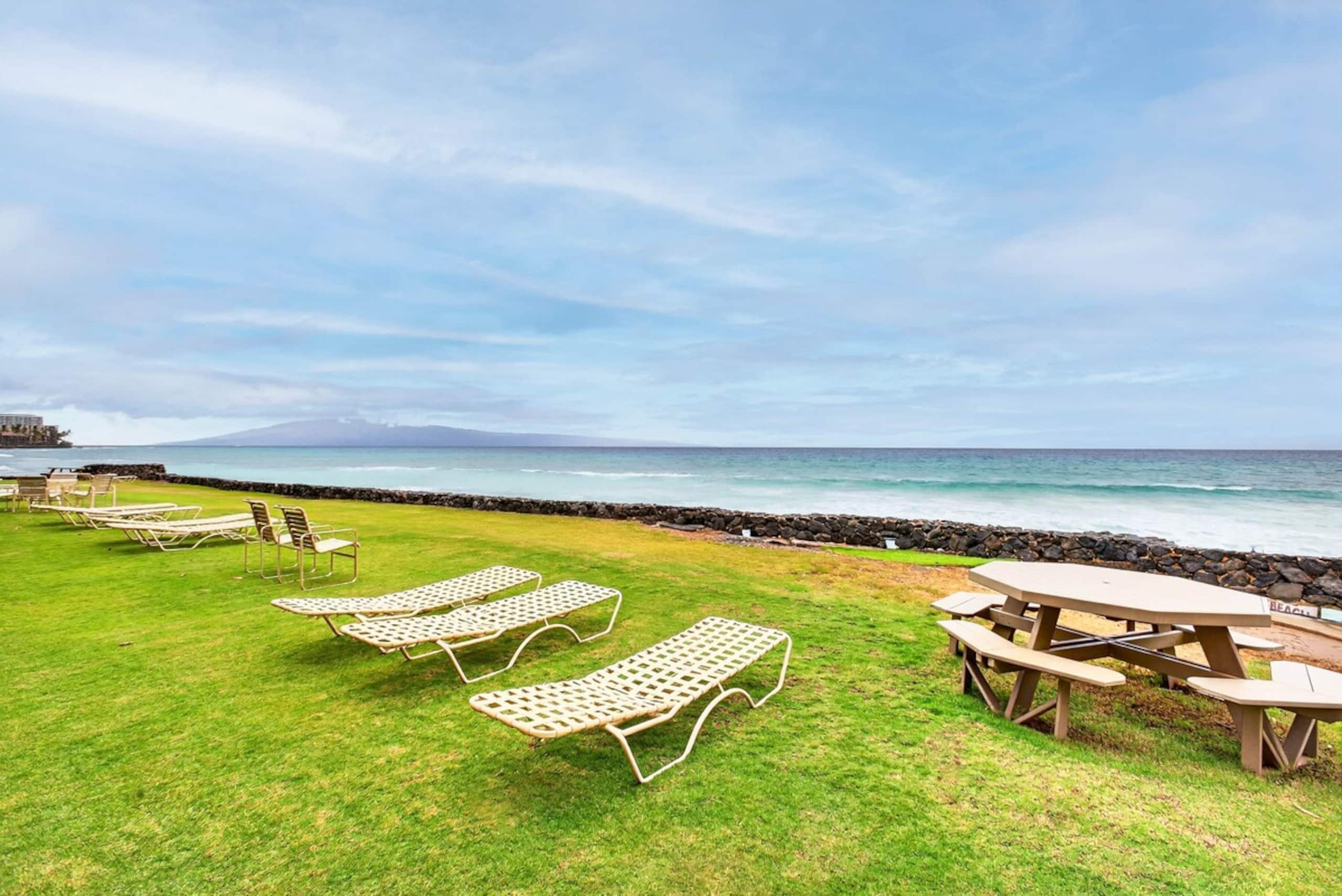 Private End Oceanfront Sanctuary - Photo 35