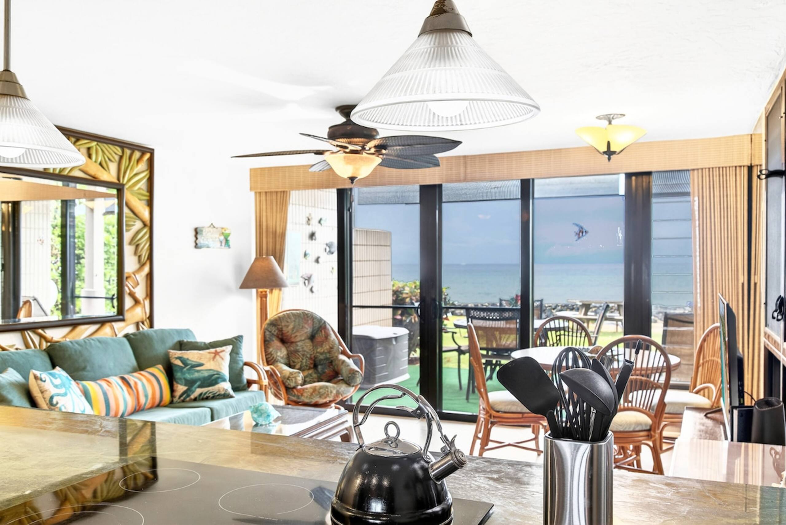 Private End Oceanfront Sanctuary - Photo 8