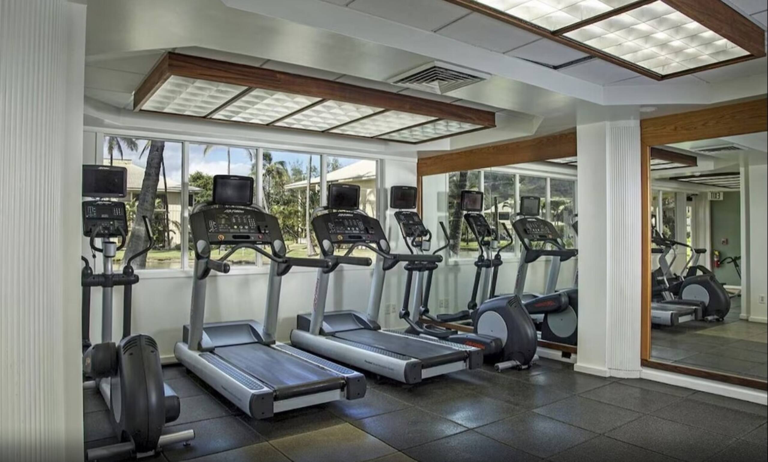 Luxury Gem at Kauai Beach Resort 3122 (2 queens) - Photo 38