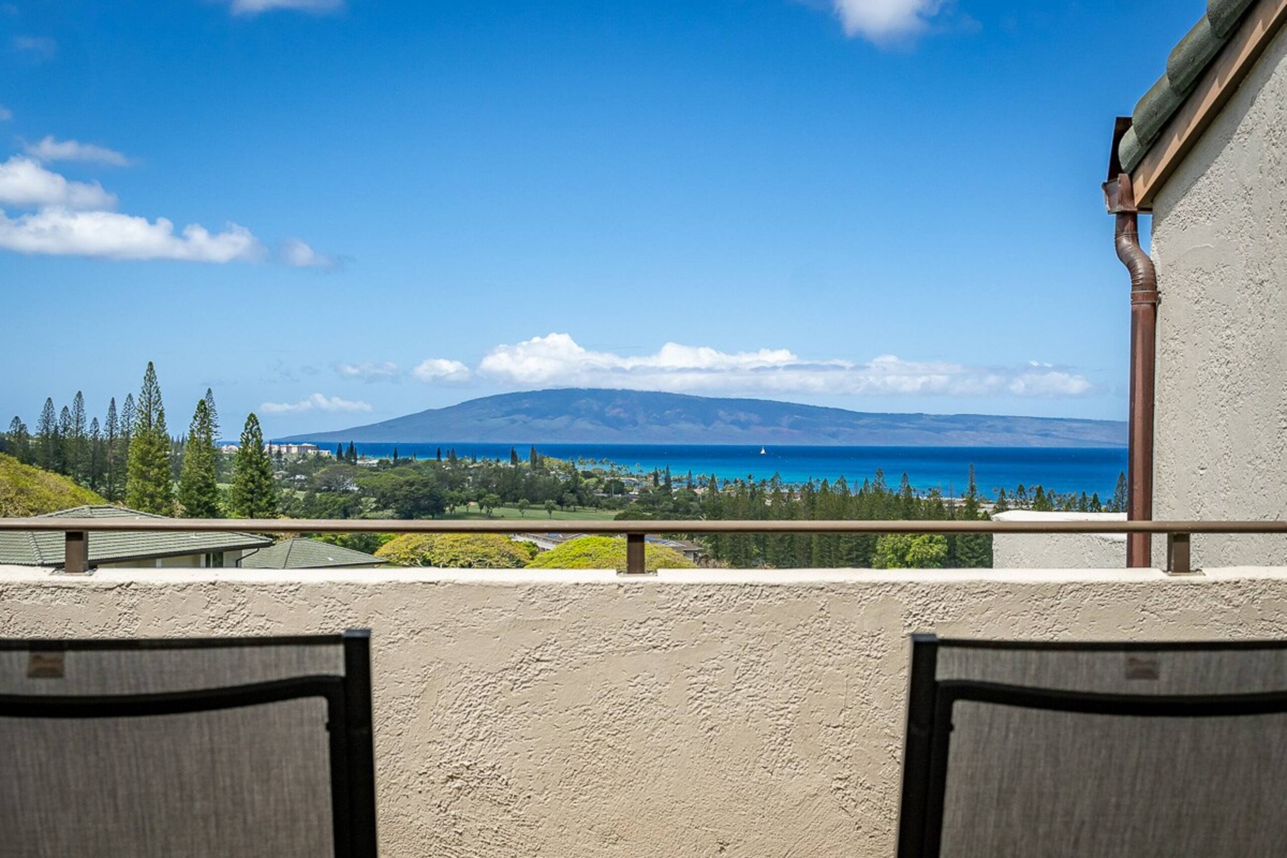 Experience Unmatched Comfort with Magnificent Pano - Photo 28