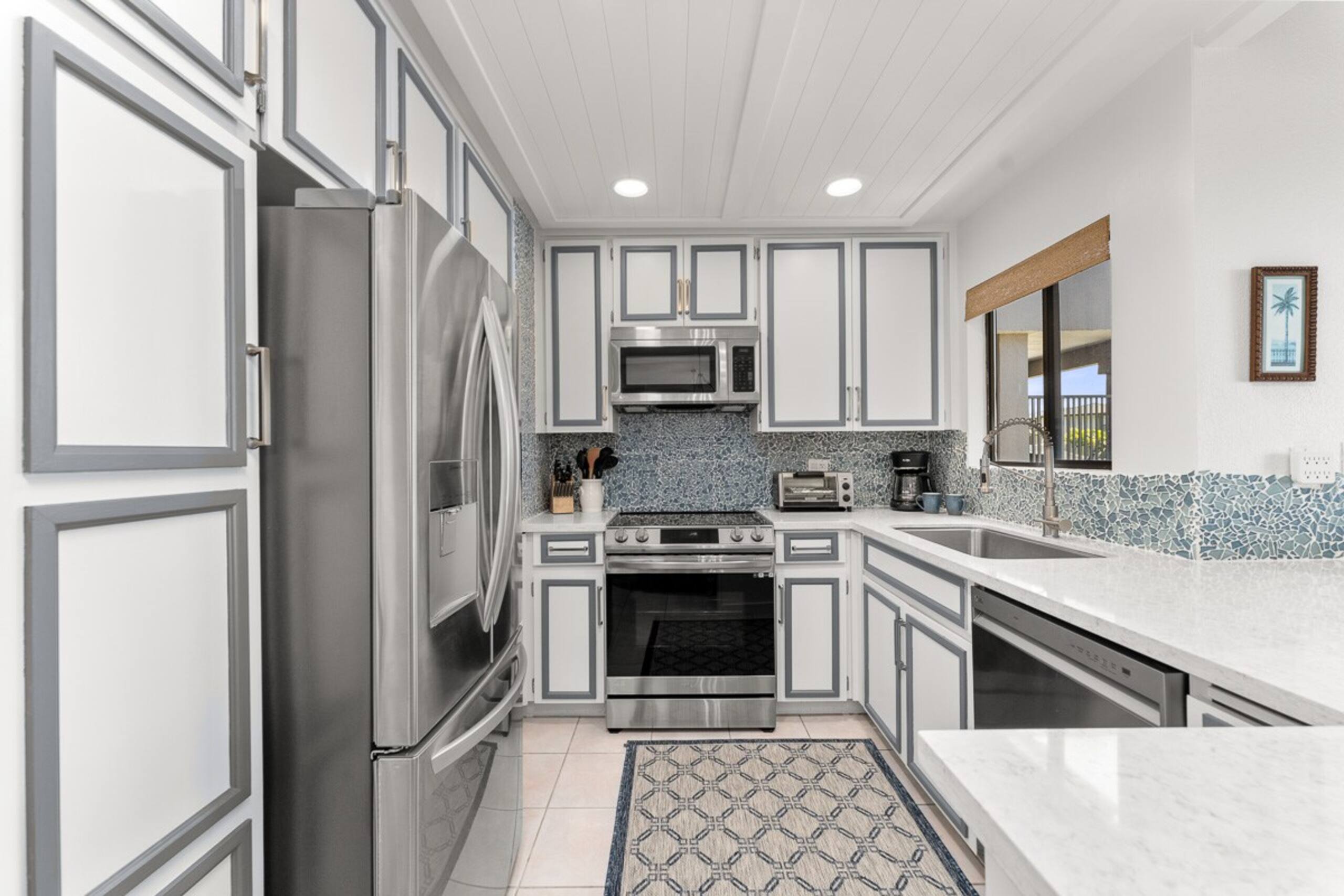 Experience Unmatched Comfort with Magnificent Pano - Photo 4