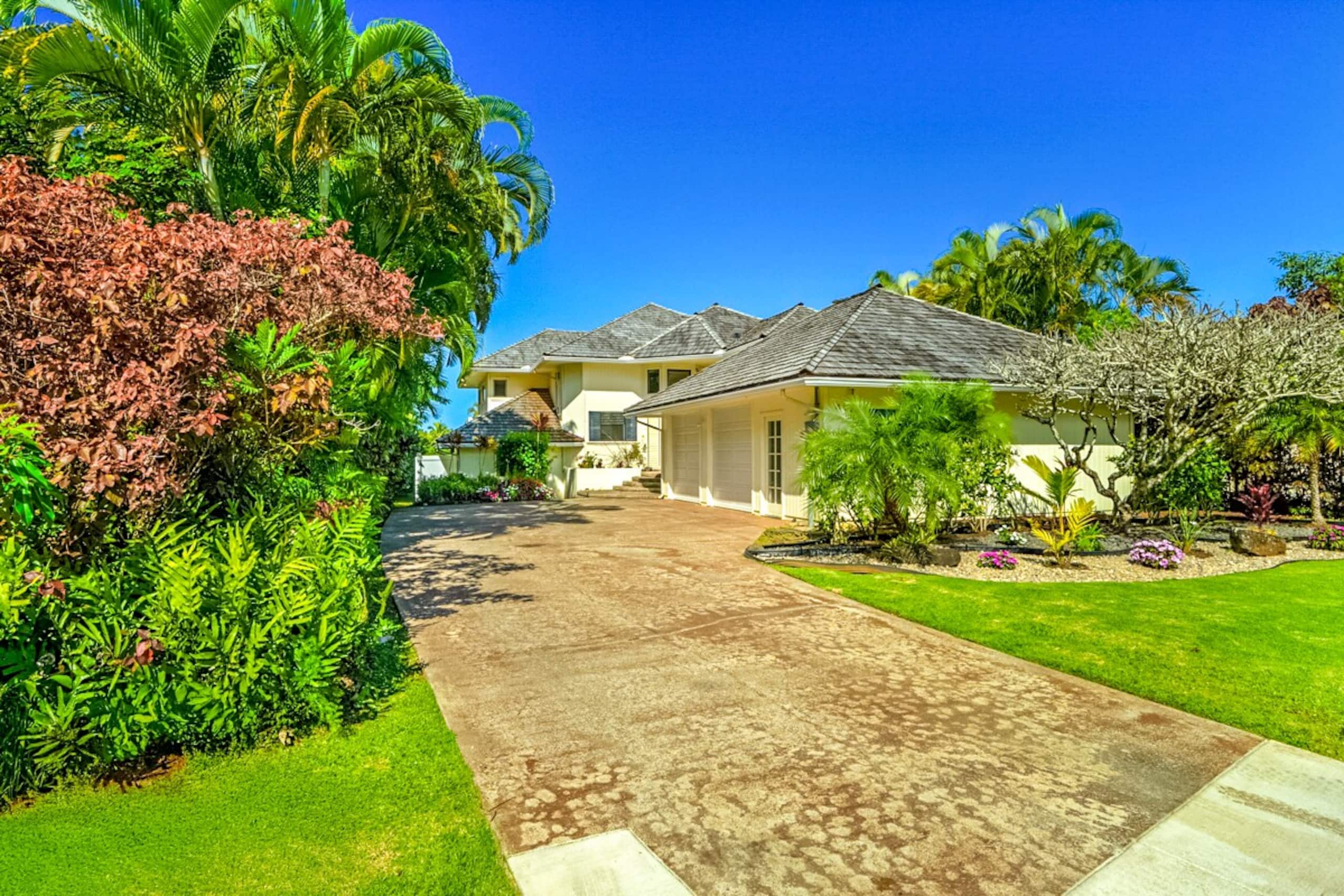 NEW Princeville Villa, Pool, Tiki Bar, AC, GYM - Photo 53