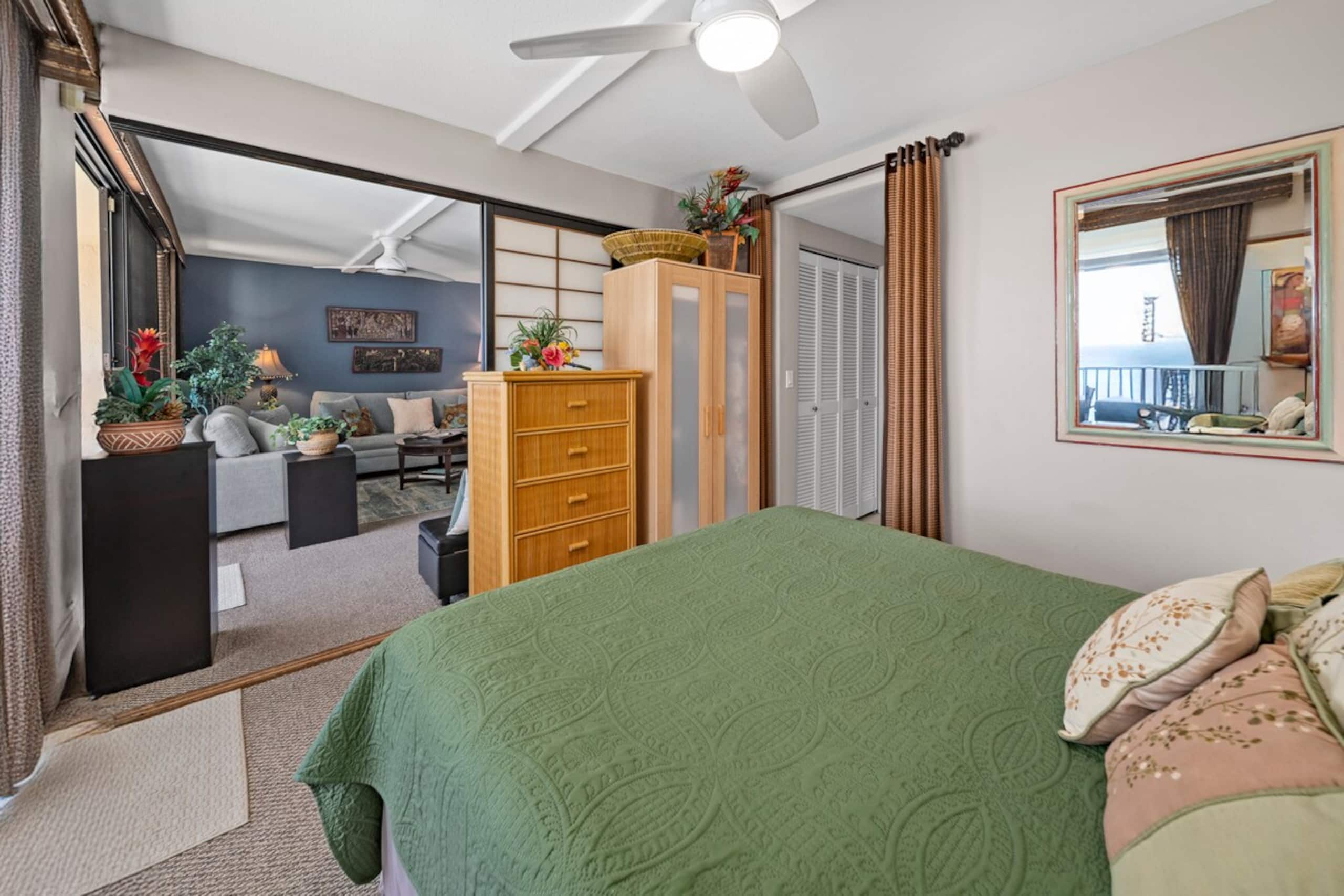 The Zen Den West Maui Oceanfront Balcony Suite - Photo 16